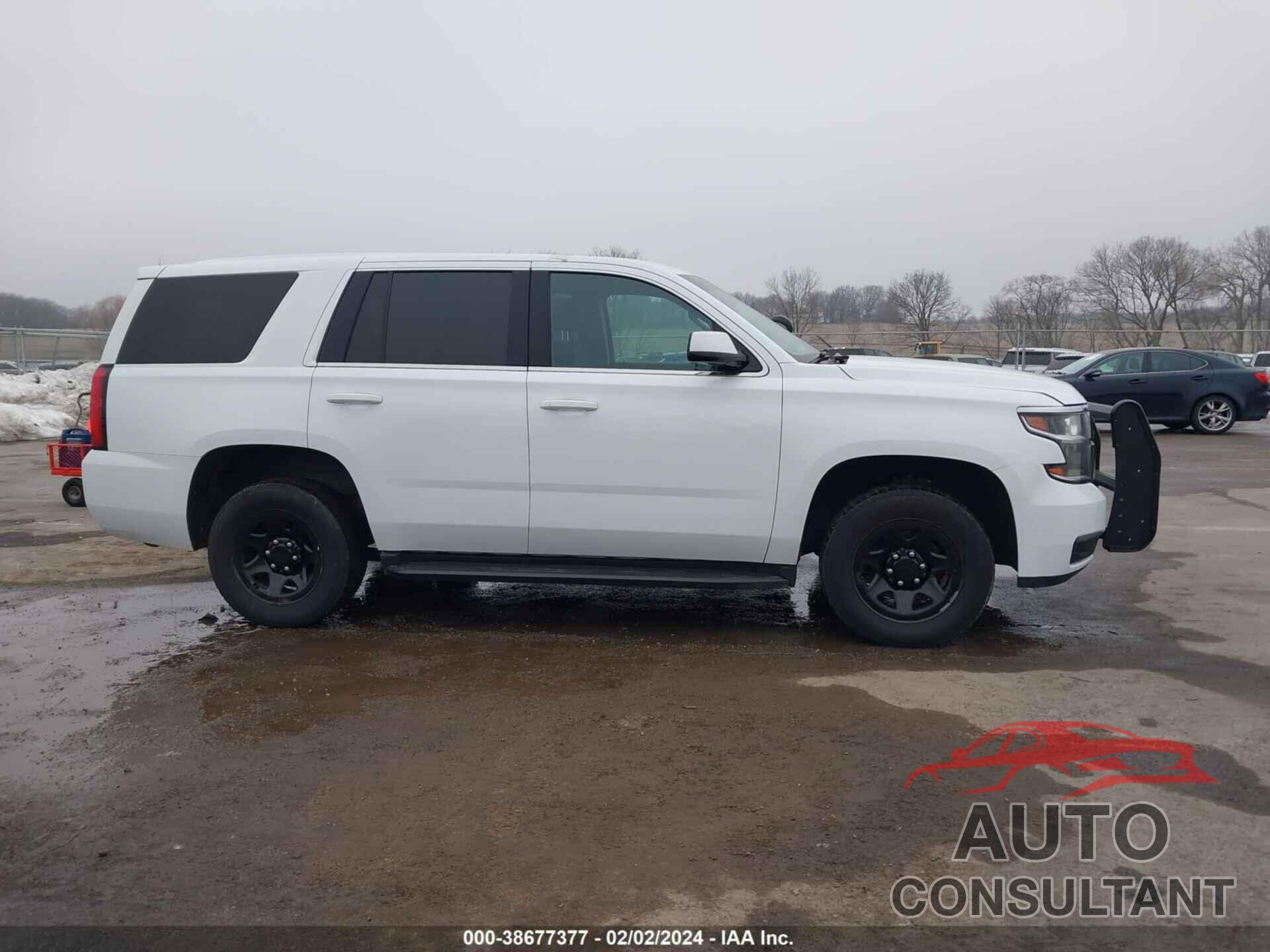 CHEVROLET TAHOE 2018 - 1GNSKDEC3JR243626