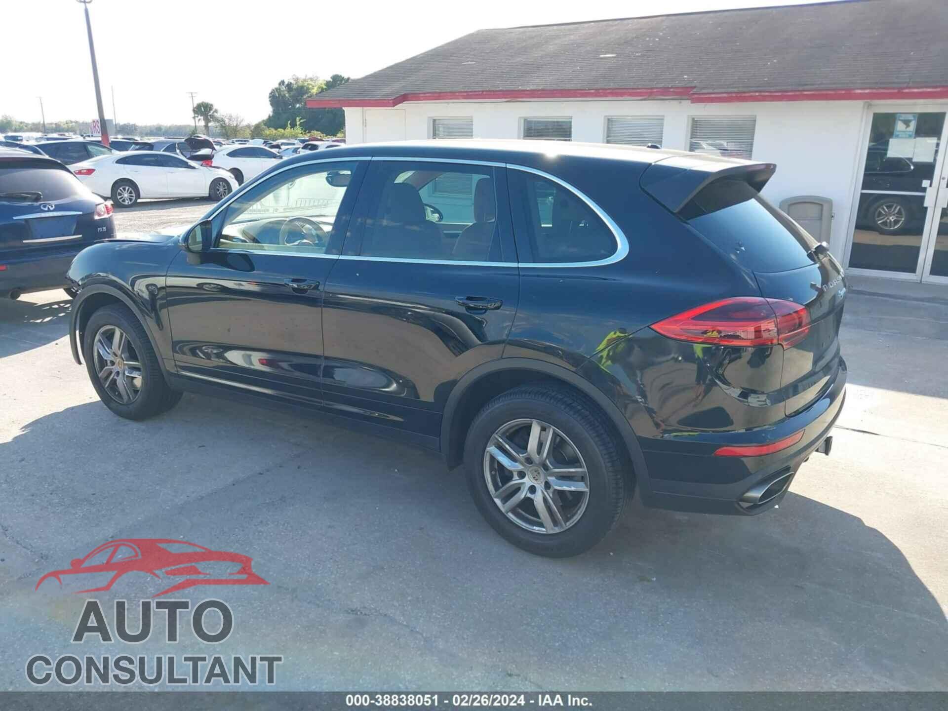 PORSCHE CAYENNE 2016 - WP1AA2A27GLA11307