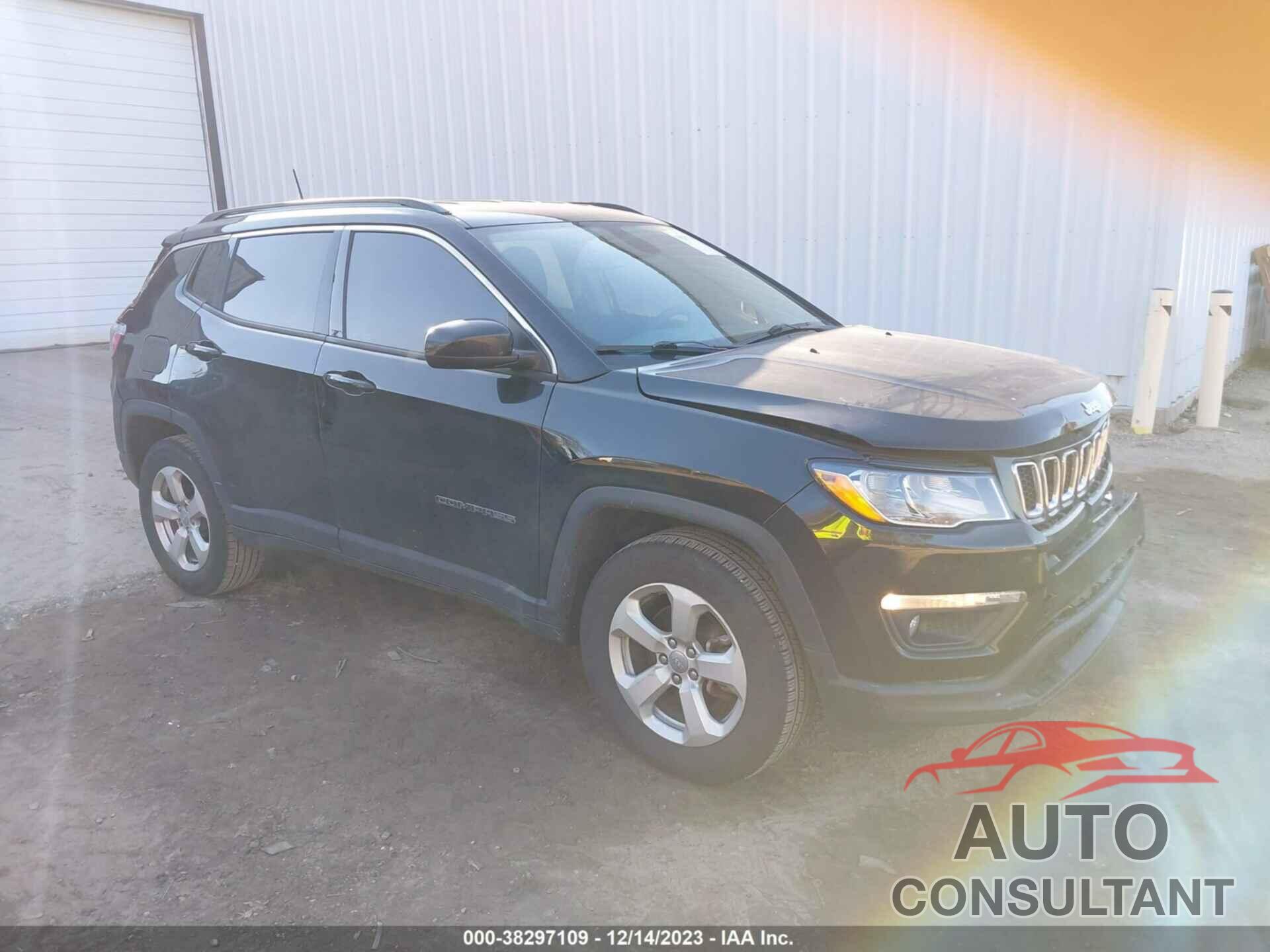 JEEP COMPASS 2018 - 3C4NJDBB8JT480754