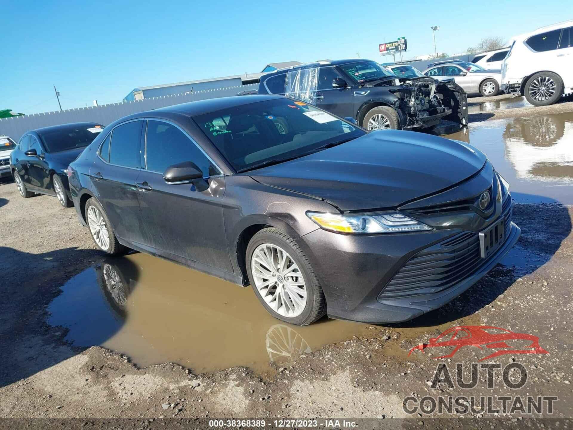 TOYOTA CAMRY 2019 - 4T1B11HK0KU296923
