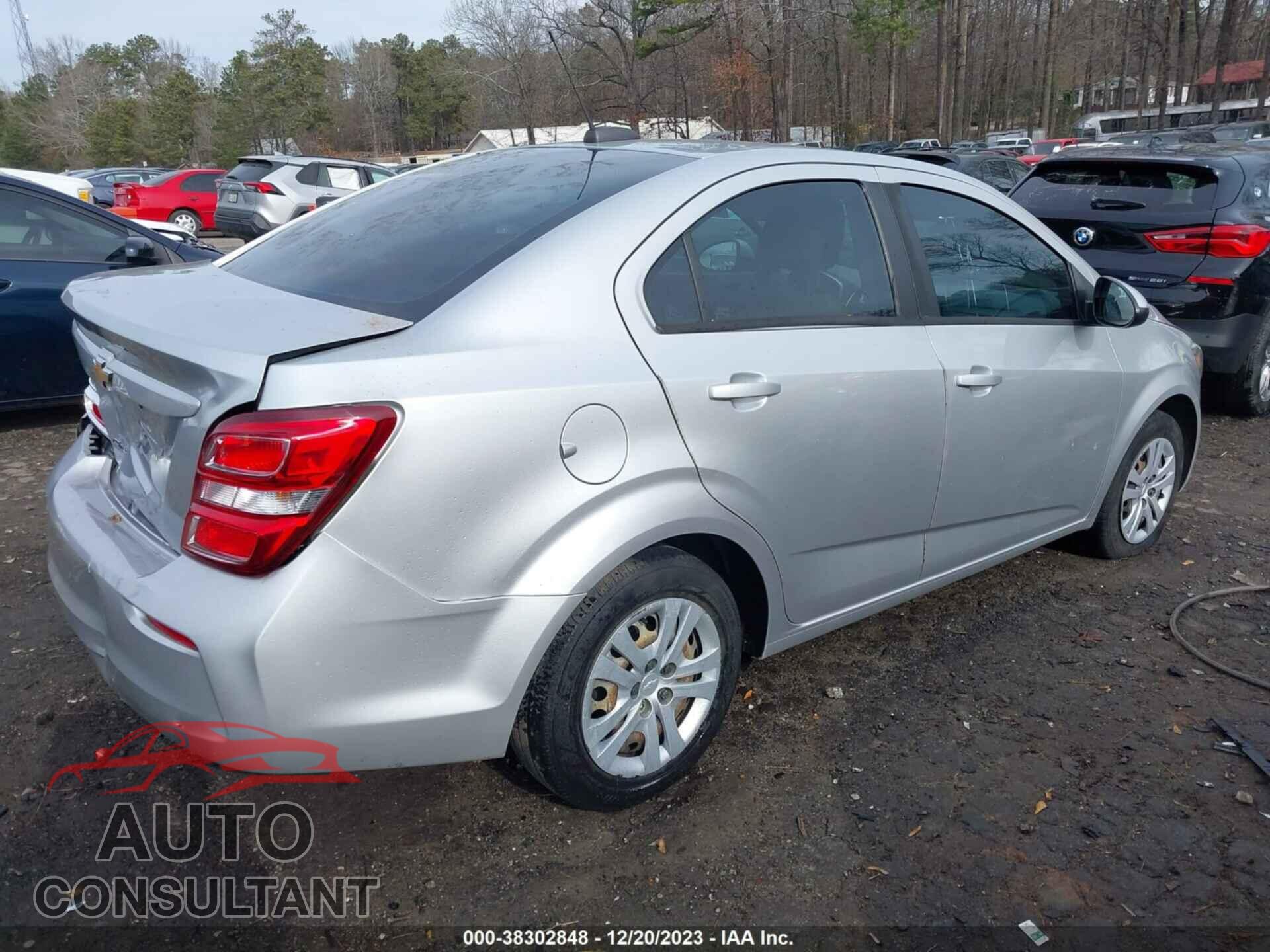 CHEVROLET SONIC 2017 - 1G1JB5SH2H4146119