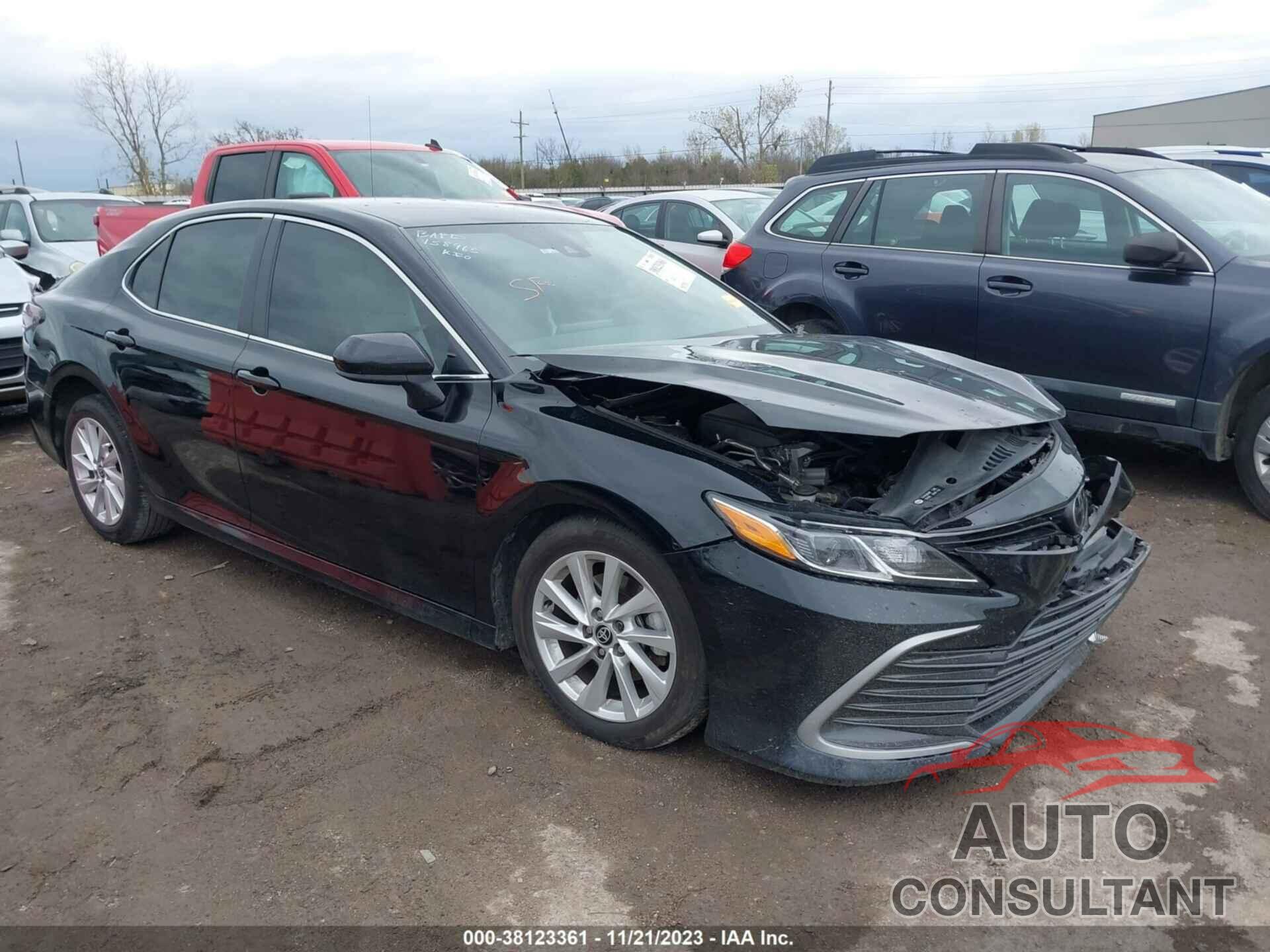 TOYOTA CAMRY 2023 - 4T1C11AK7PU749361