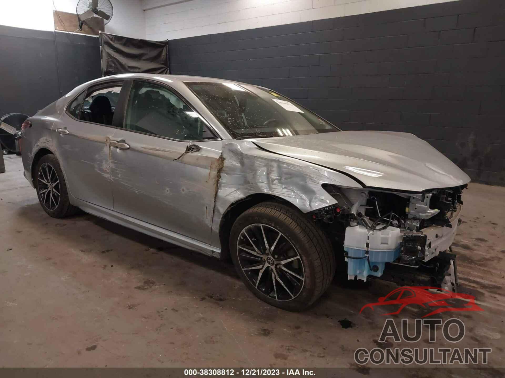 TOYOTA CAMRY 2021 - 4T1G11BK2MU045970