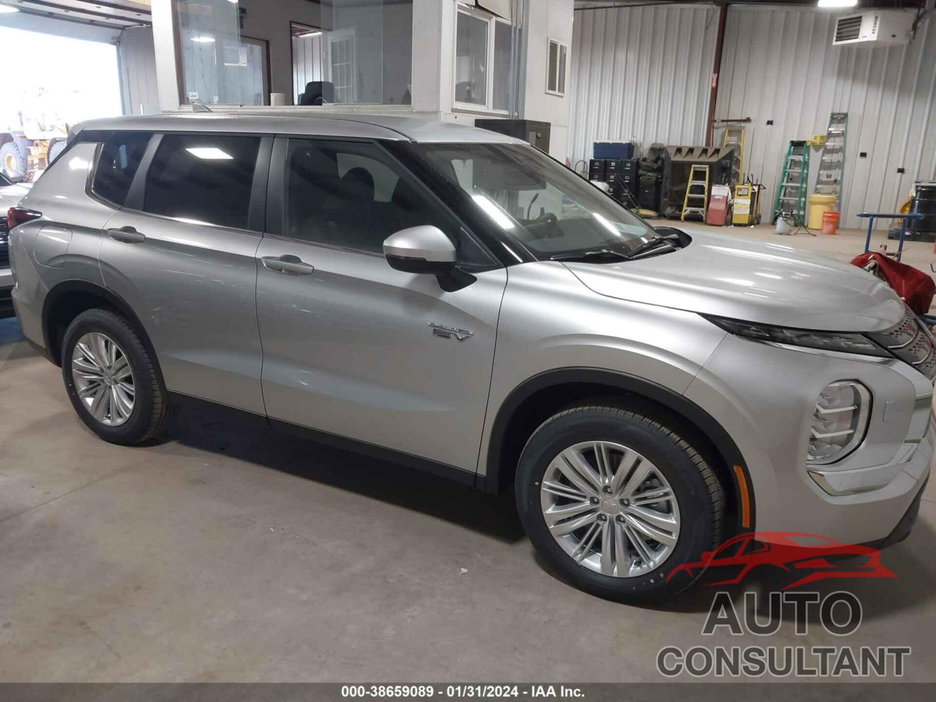 MITSUBISHI OUTLANDER 2024 - JA4T5UA97RZ031879