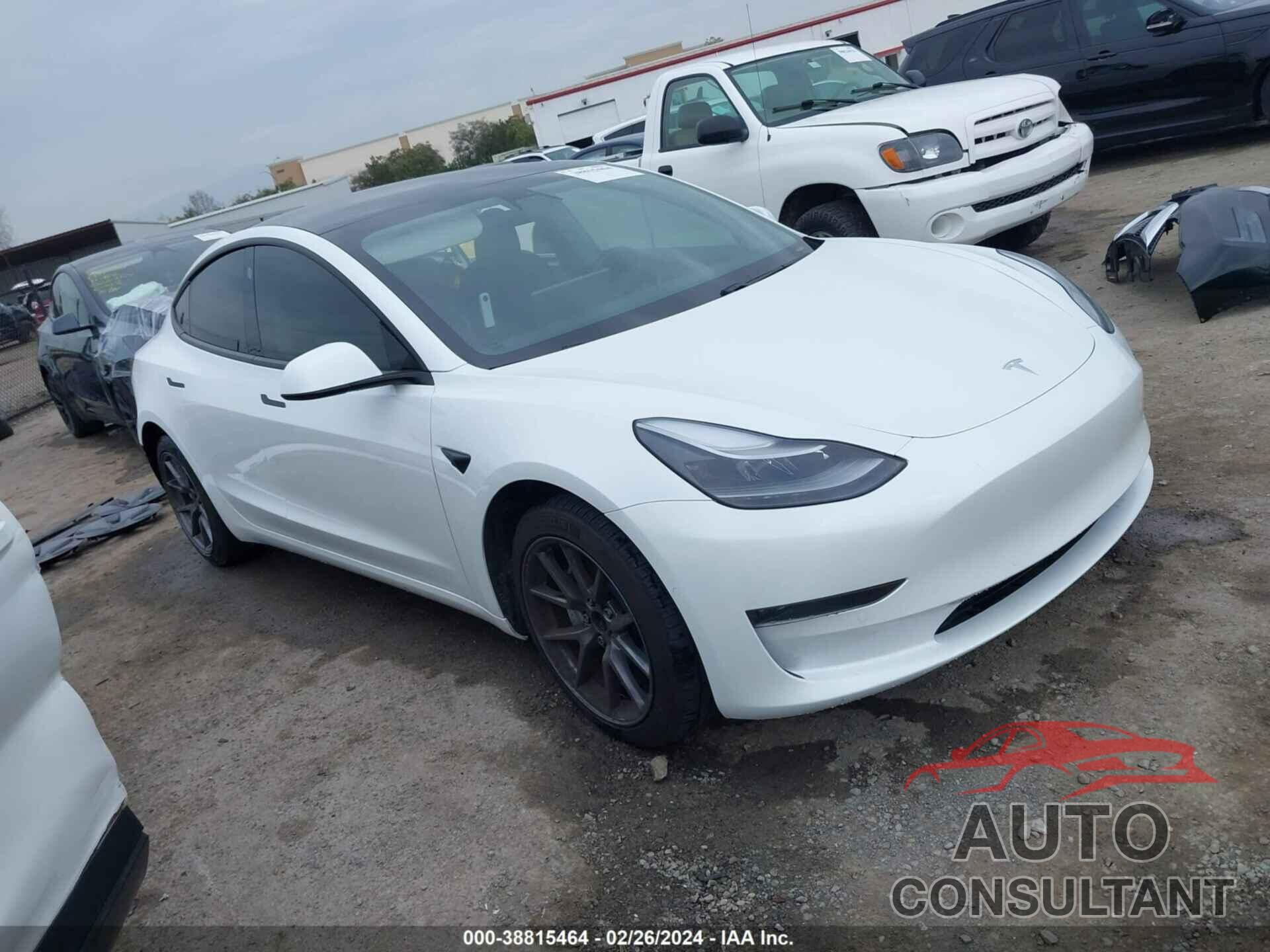 TESLA MODEL 3 2021 - 5YJ3E1EA5MF052687