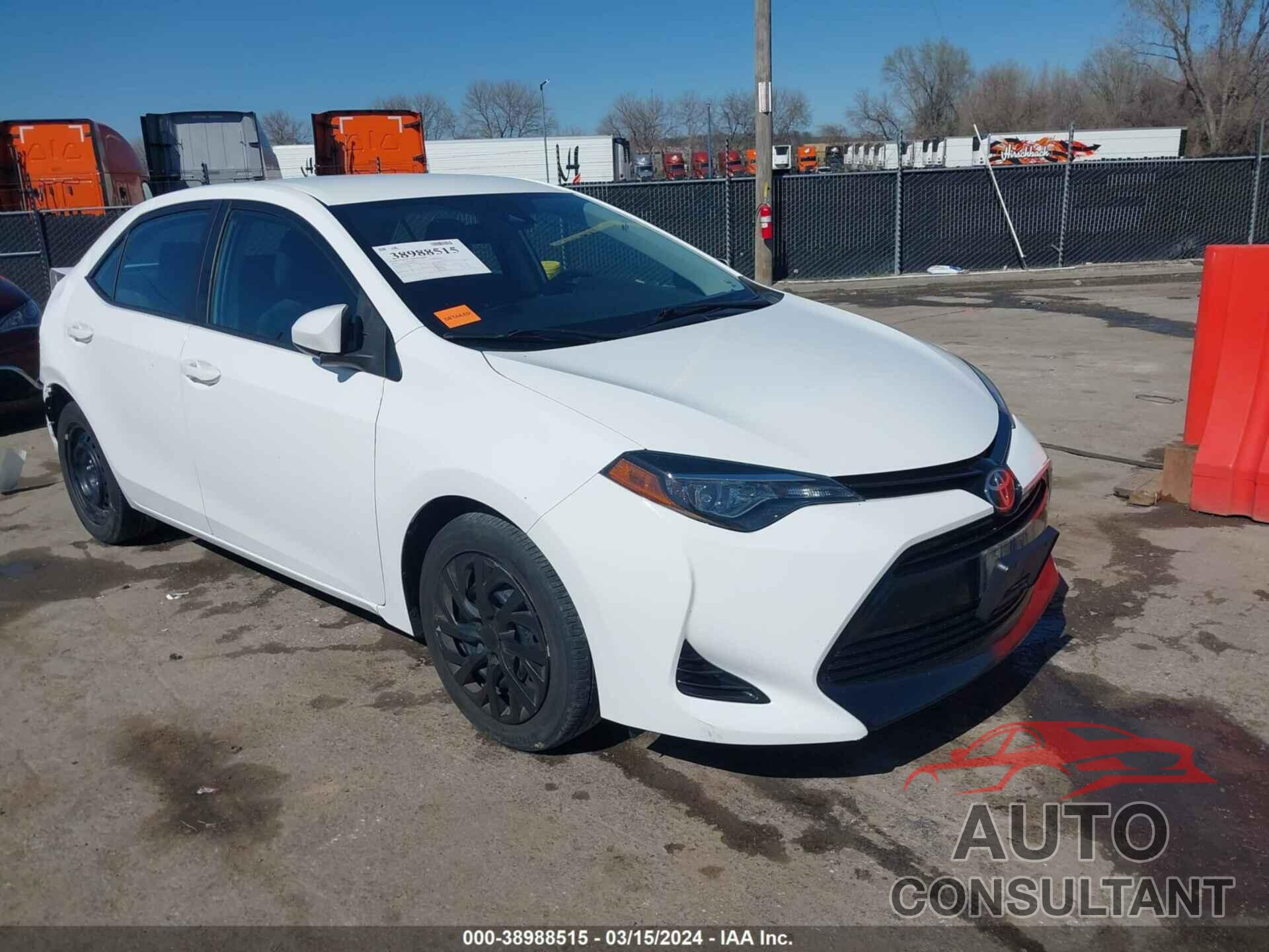 TOYOTA COROLLA 2018 - 2T1BURHE1JC054271