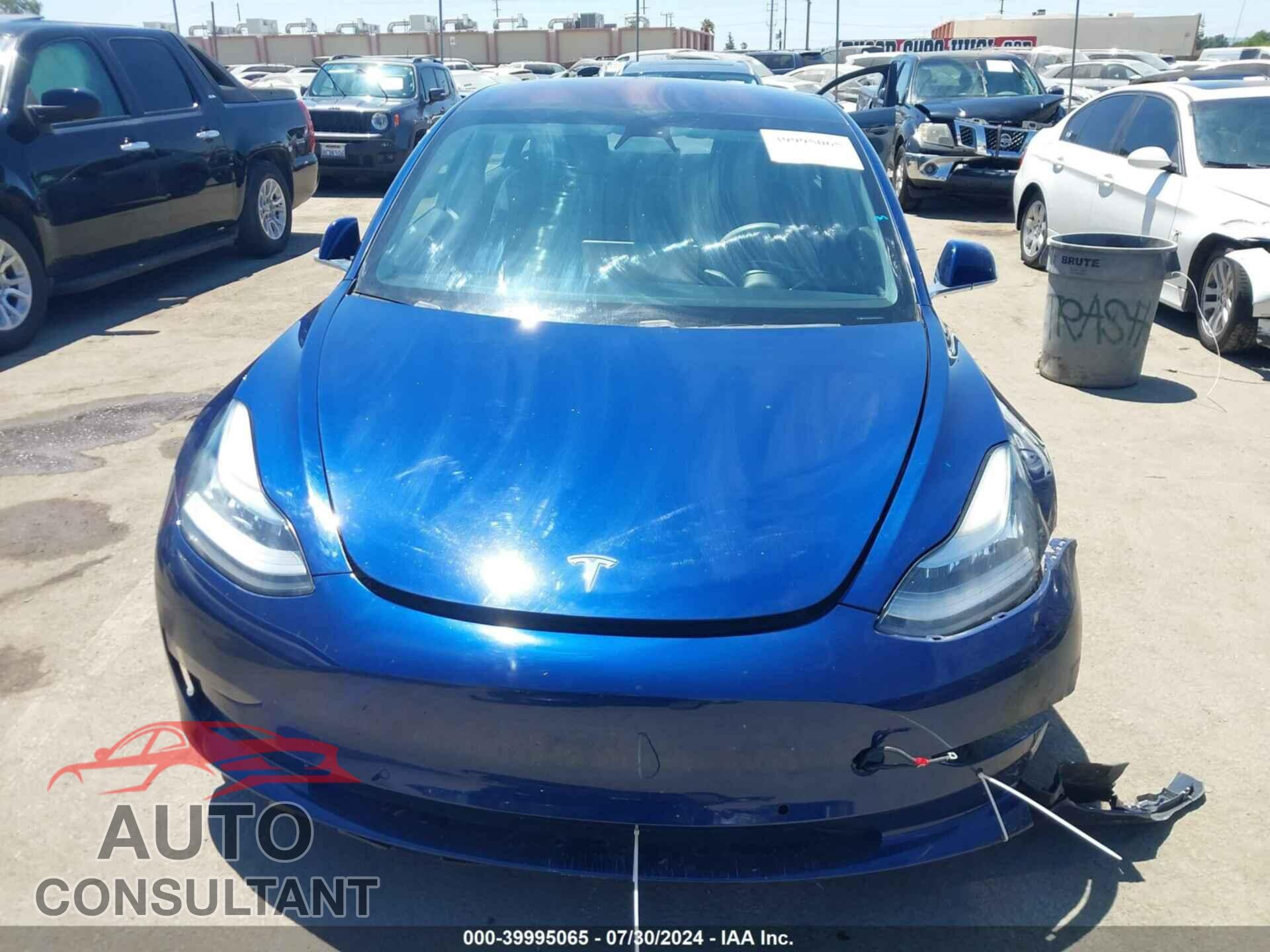 TESLA MODEL 3 2018 - 5YJ3E1EA8JF033417