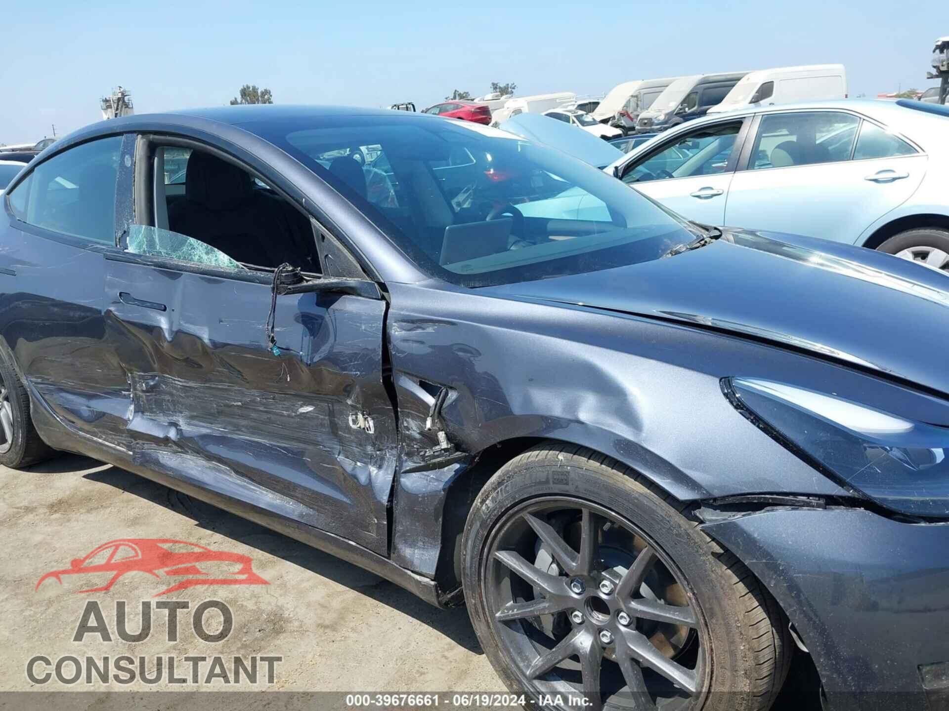 TESLA MODEL 3 2023 - 5YJ3E1EA5PF686439