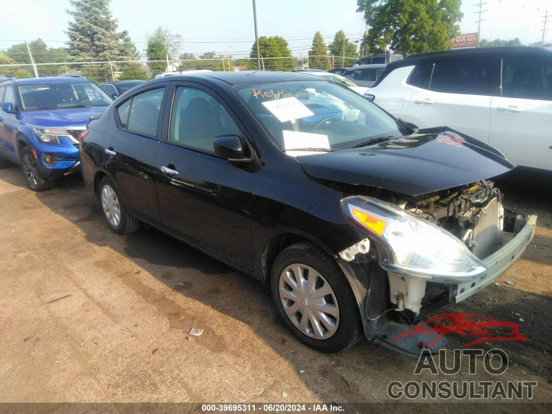 NISSAN VERSA 2019 - 3N1CN7AP6KL847911