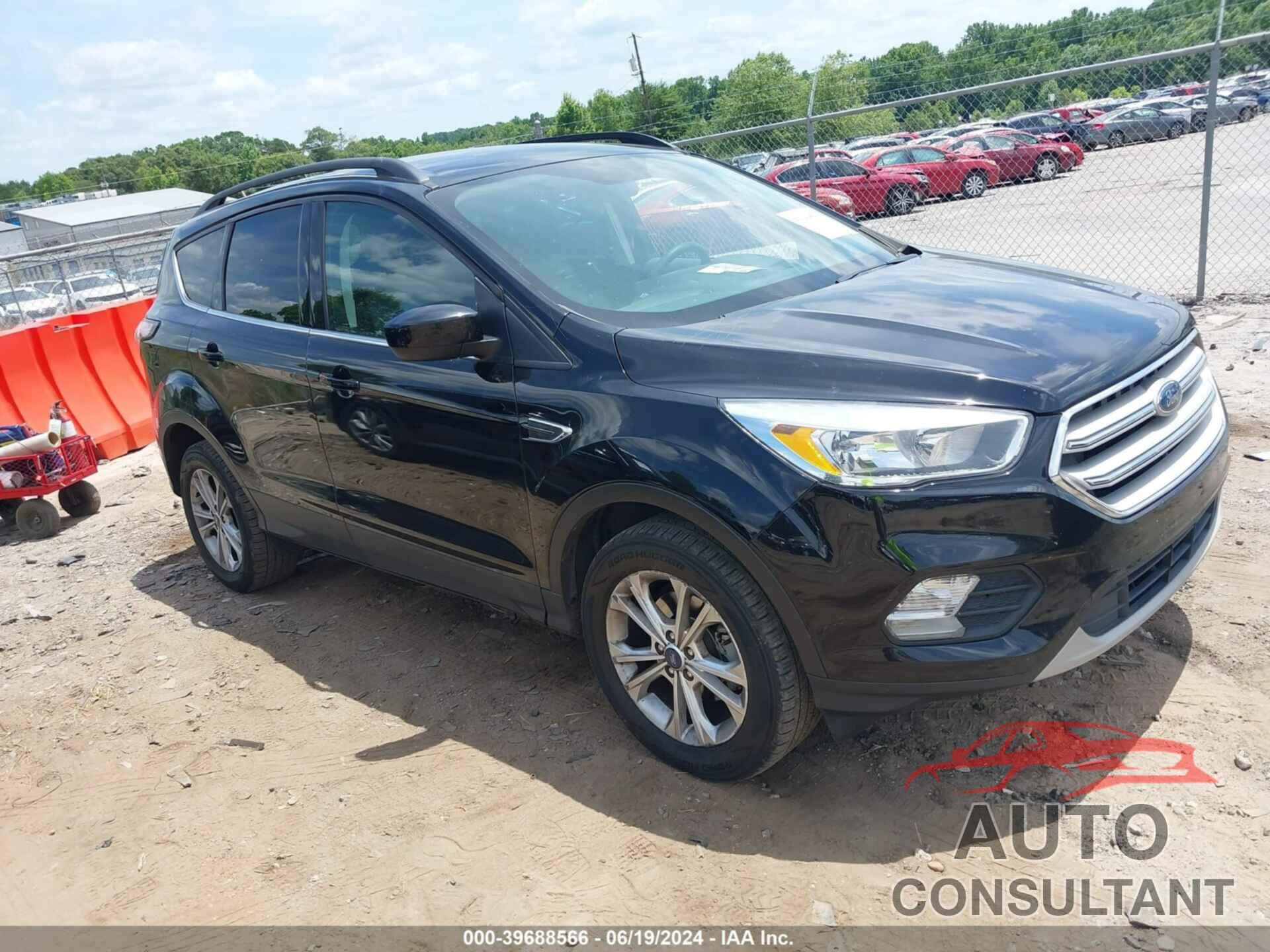 FORD ESCAPE 2018 - 1FMCU0GD5JUB66904