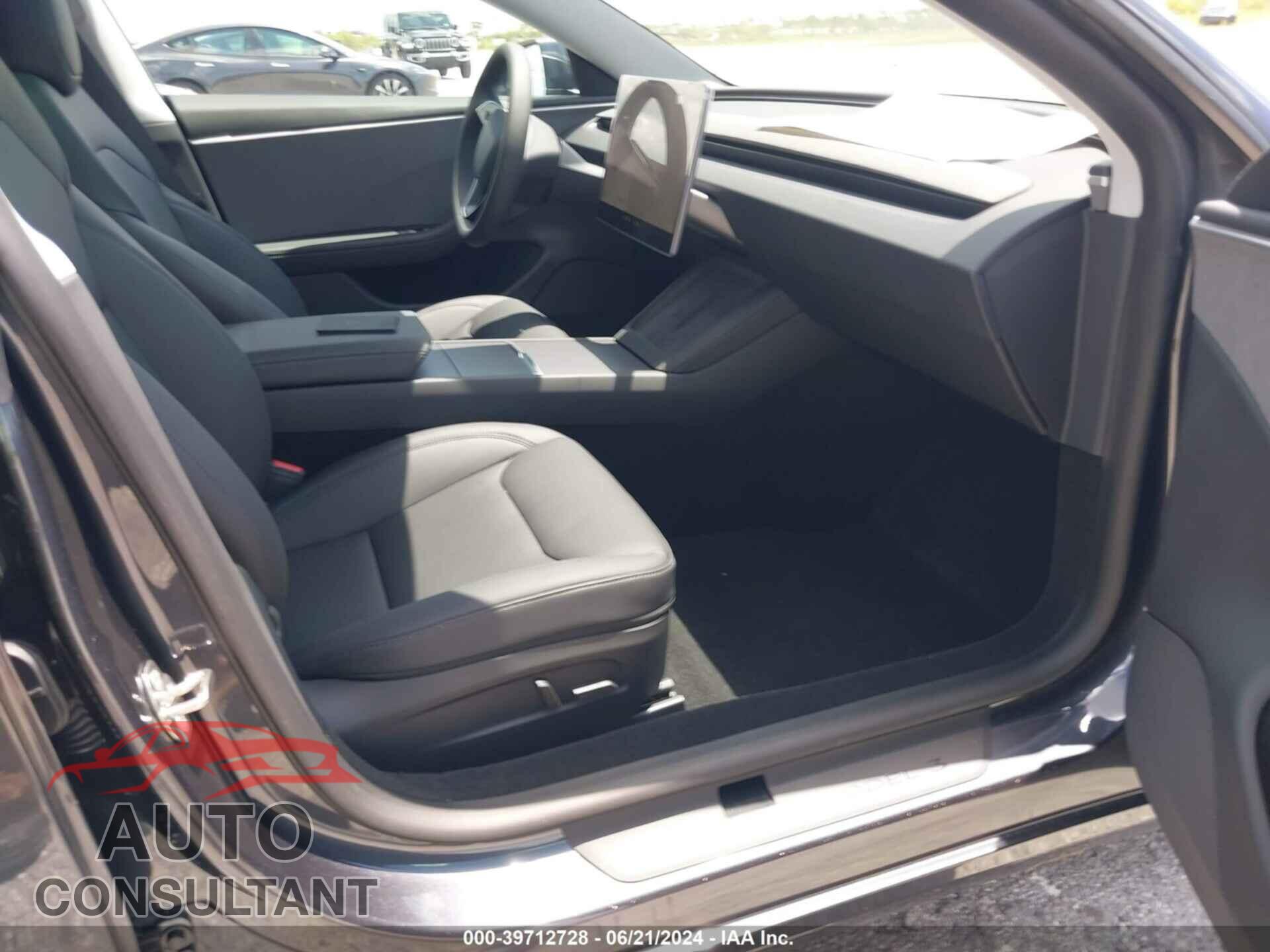 TESLA MODEL 3 2024 - 5YJ3E1EA7RF768806