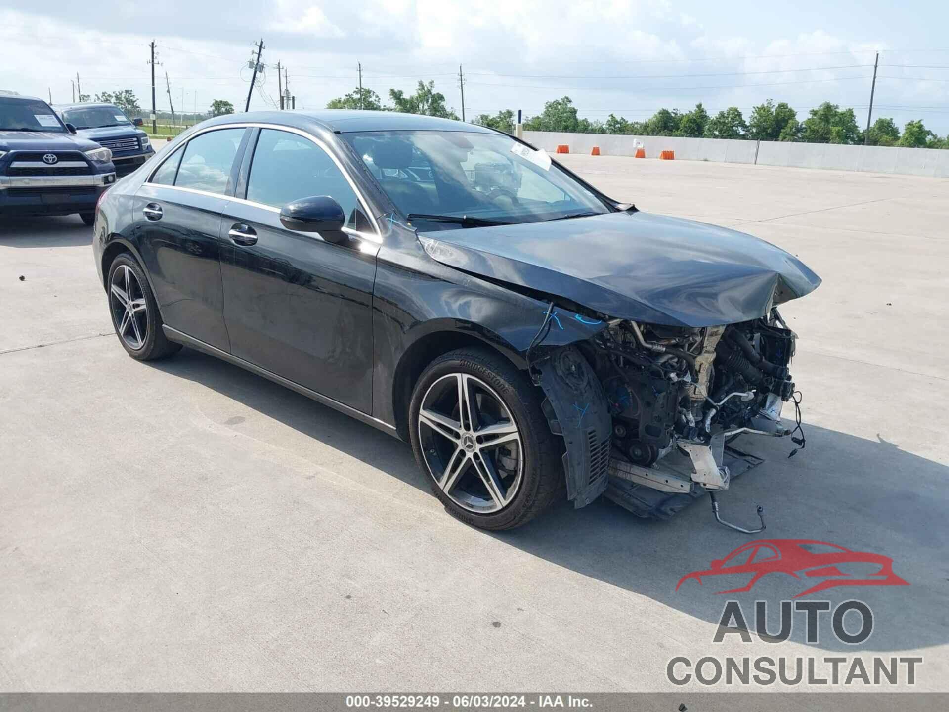 MERCEDES-BENZ A 220 2022 - W1K3G4EB7NJ360206