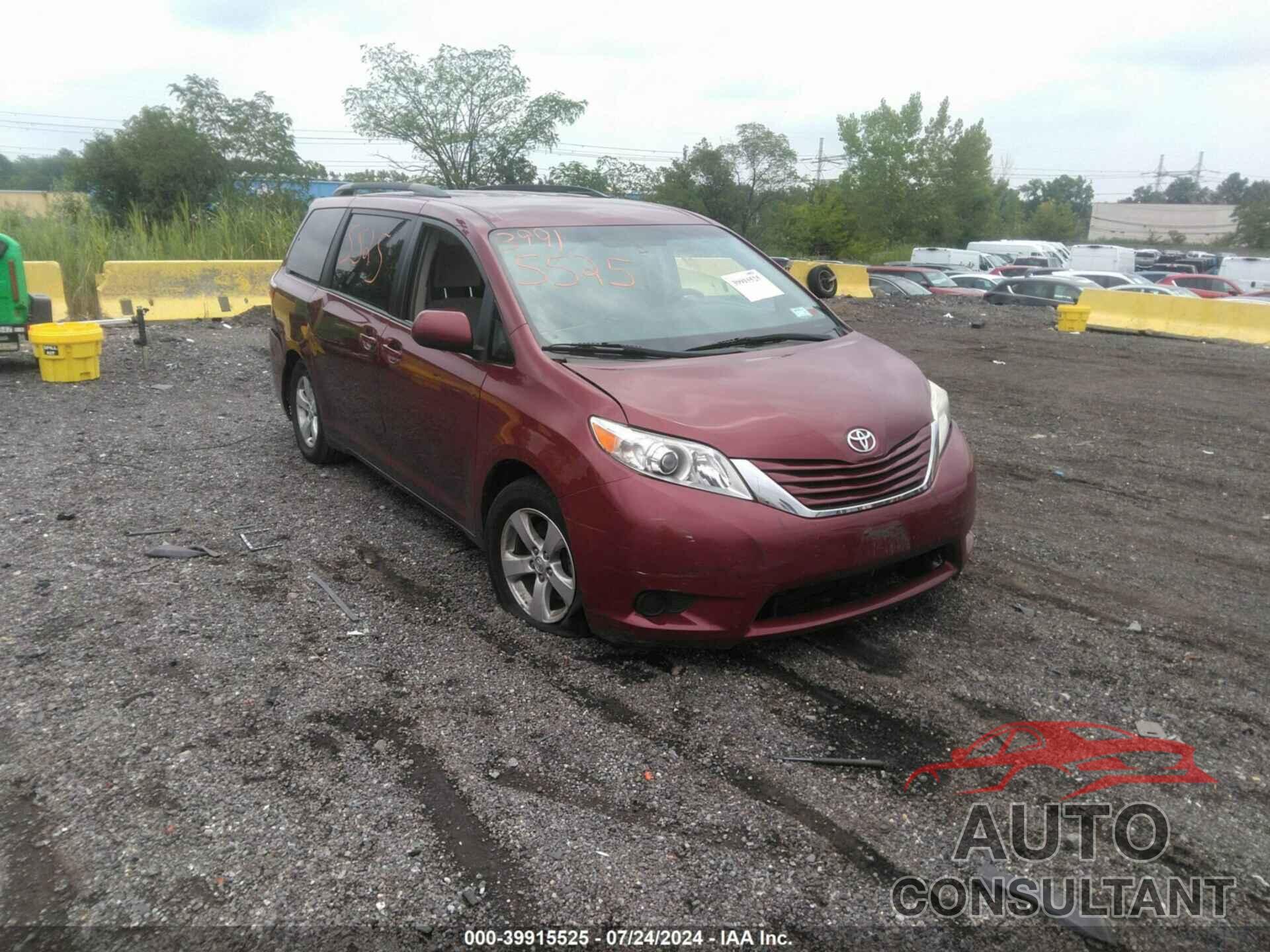 TOYOTA SIENNA 2017 - 5TDKZ3DC2HS782766