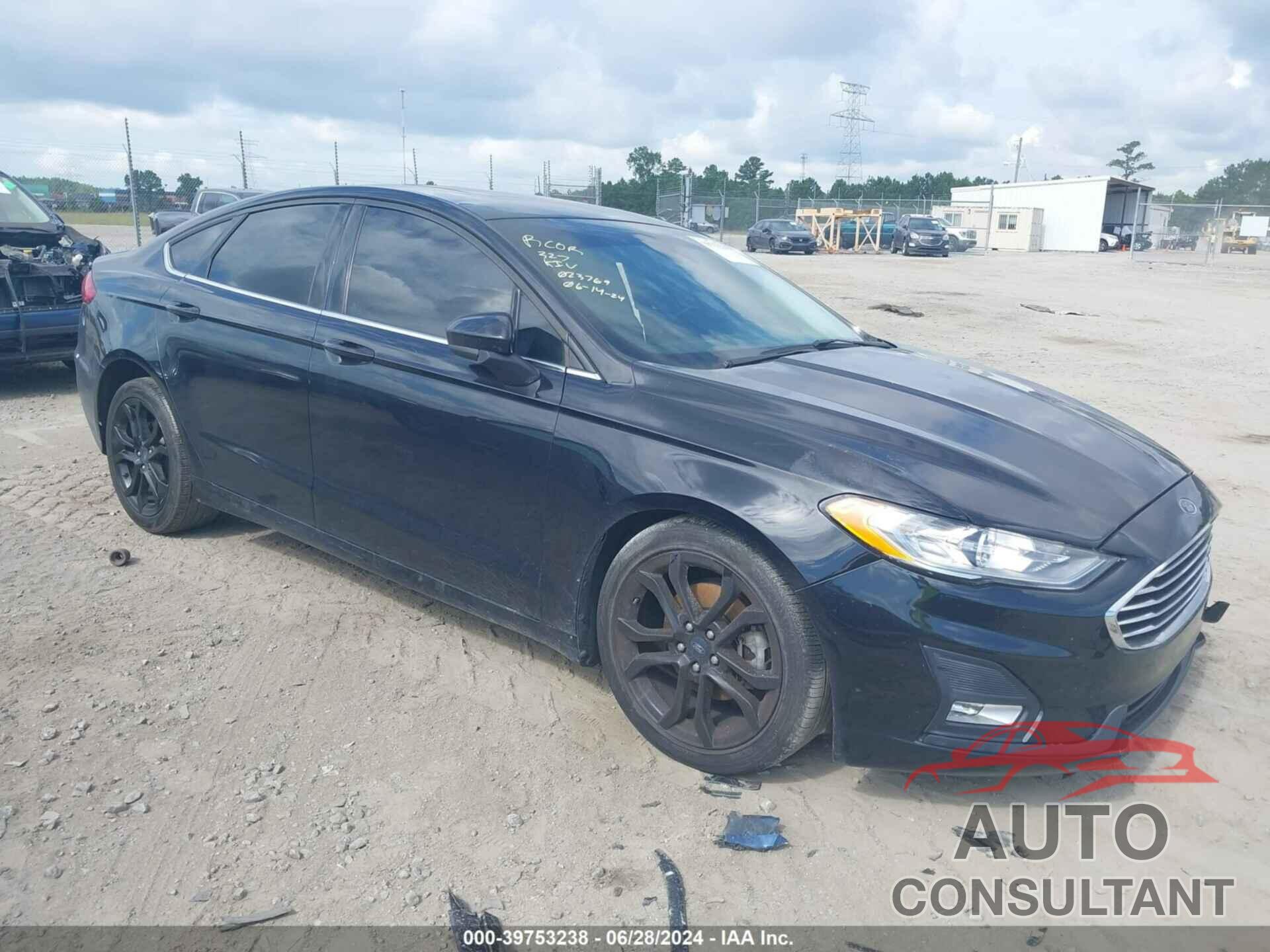 FORD FUSION 2019 - 3FA6P0HDXKR160618