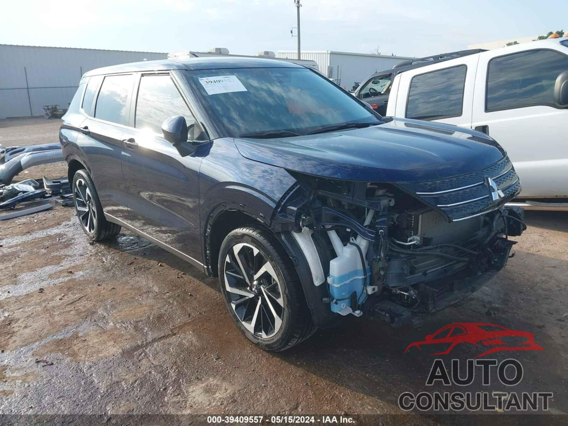 MITSUBISHI OUTLANDER 2023 - JA4J3UA83PZ042508