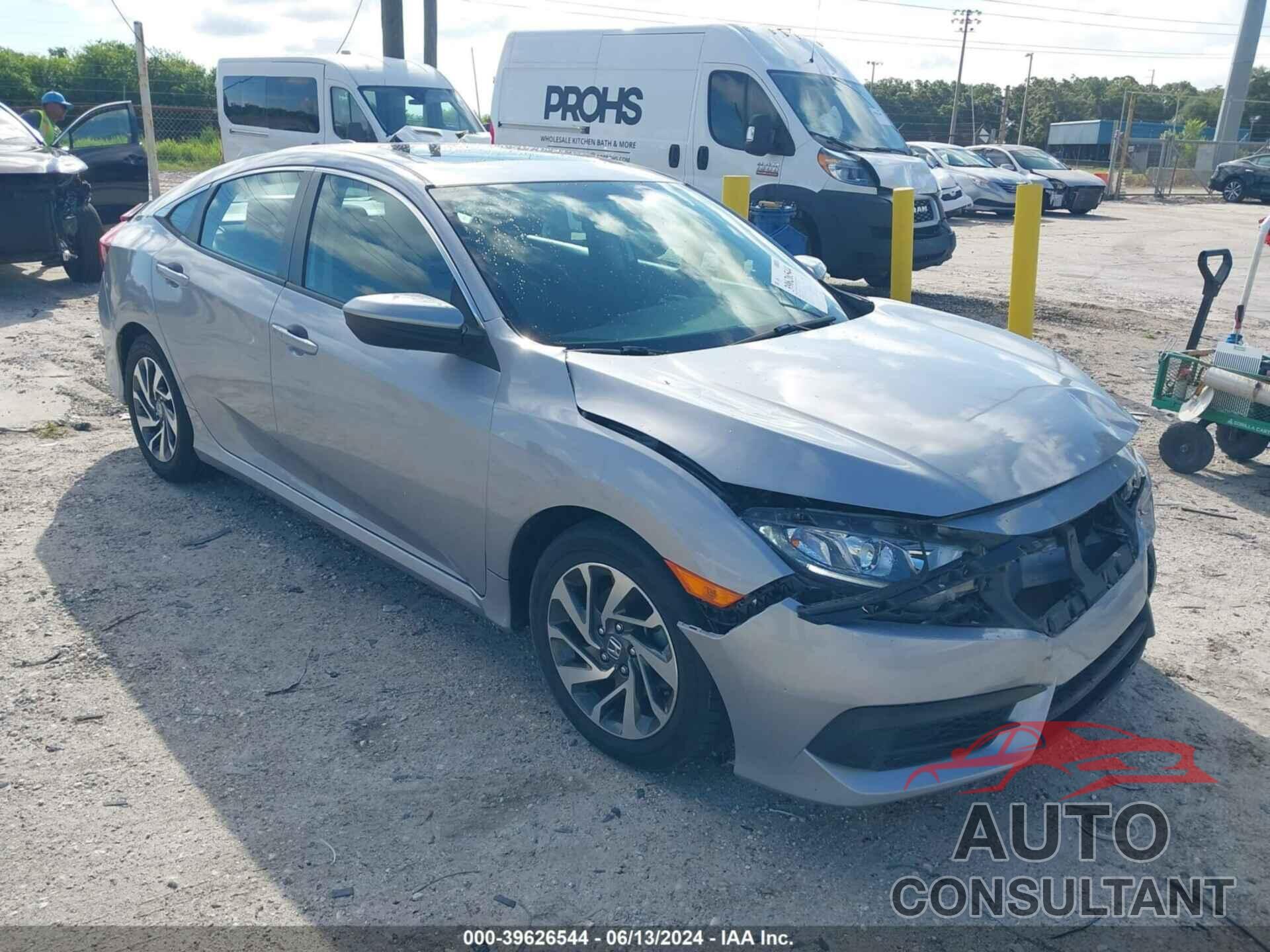 HONDA CIVIC 2018 - 19XFC2F75JE023297
