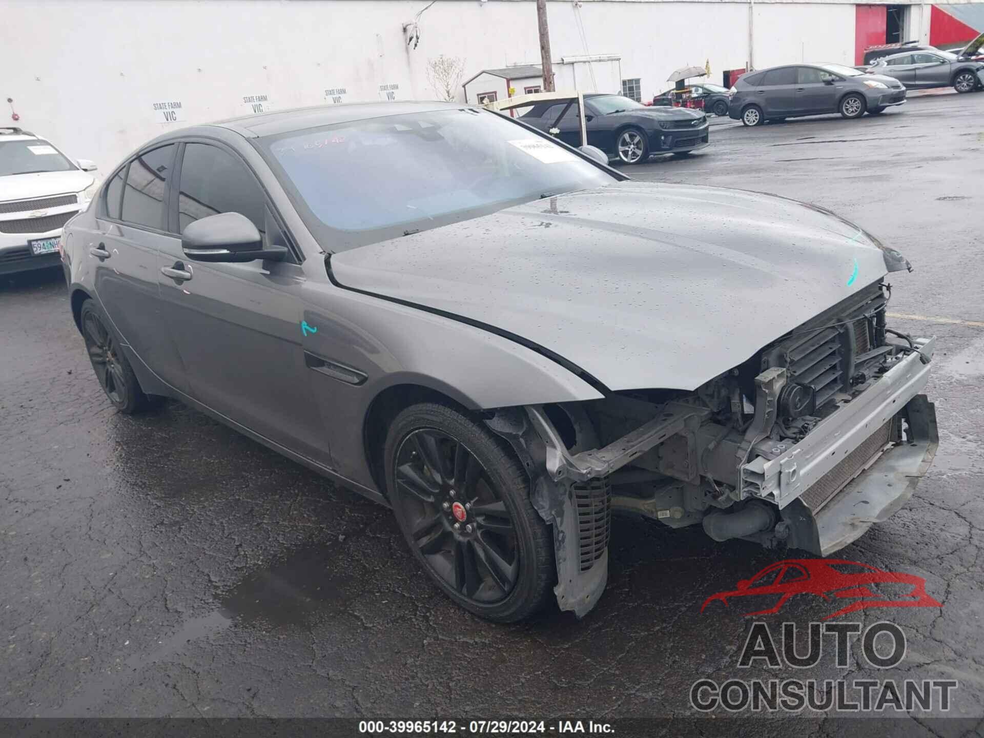 JAGUAR XE 2017 - SAJAE4BG1HA965786