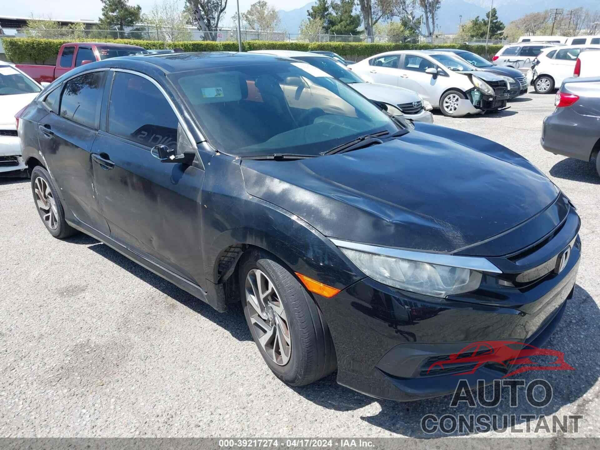 HONDA CIVIC 2018 - 2HGFC2F74JH528026