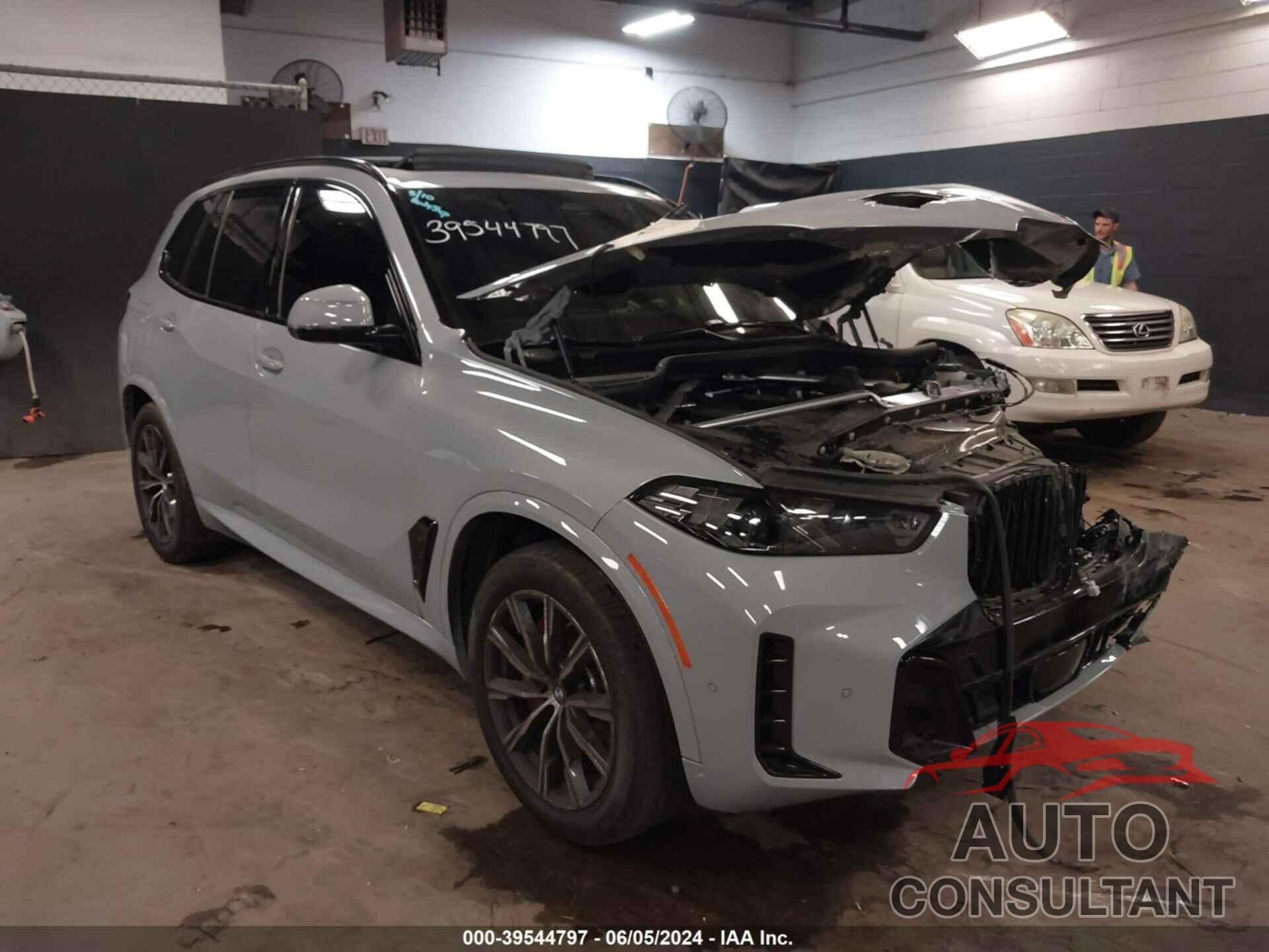 BMW X5 2024 - 5UX23EU01R9V10050