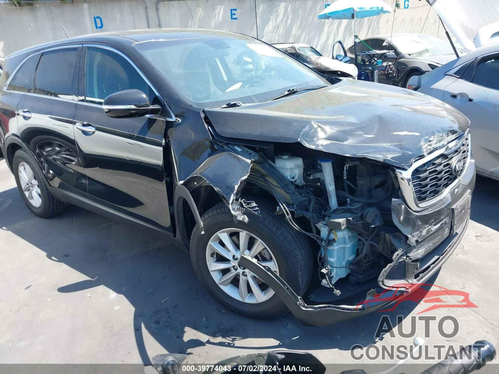 KIA SORENTO 2019 - 5XYPG4A33KG584384