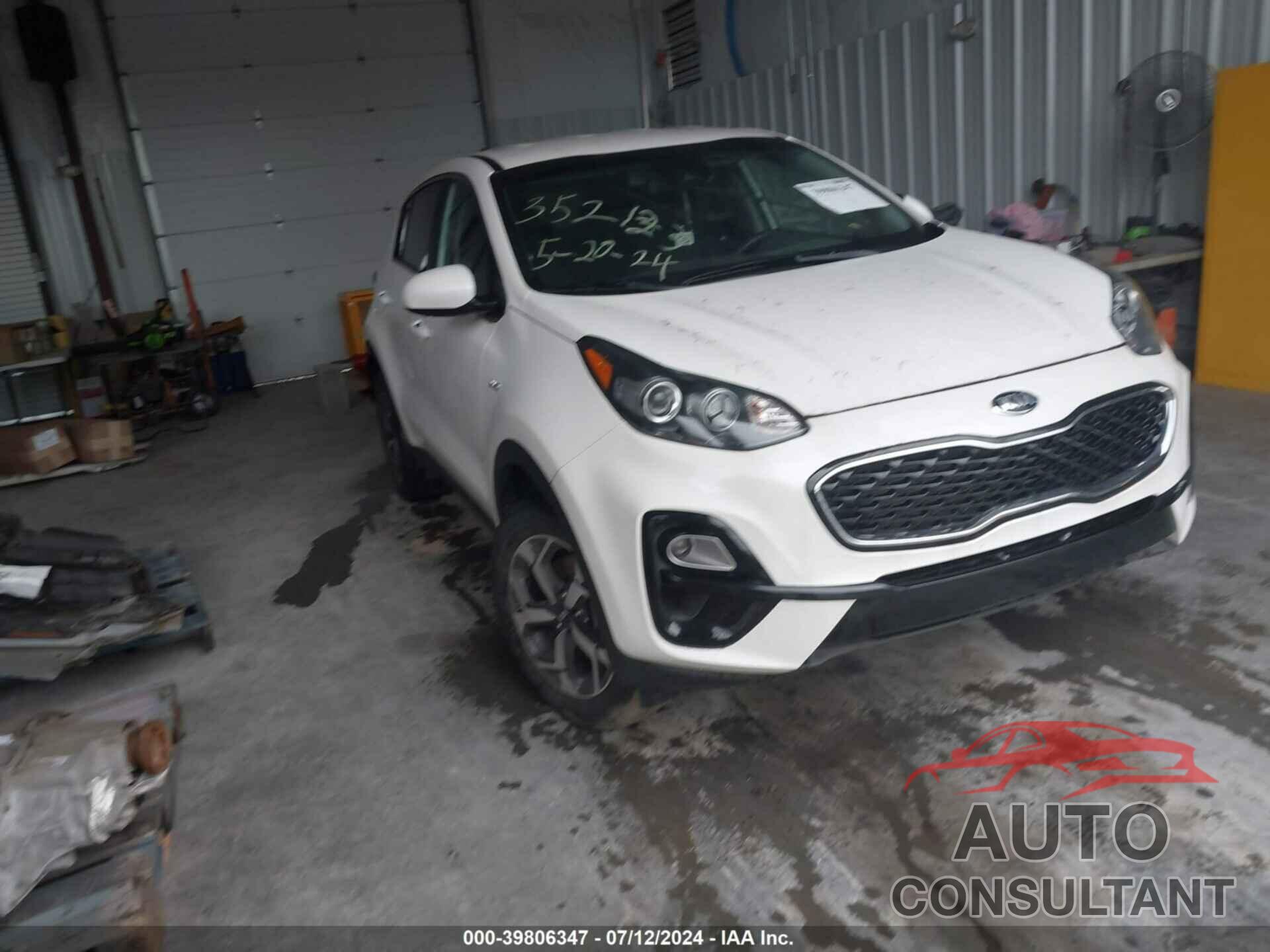 KIA SPORTAGE 2021 - KNDPMCAC5M7942233