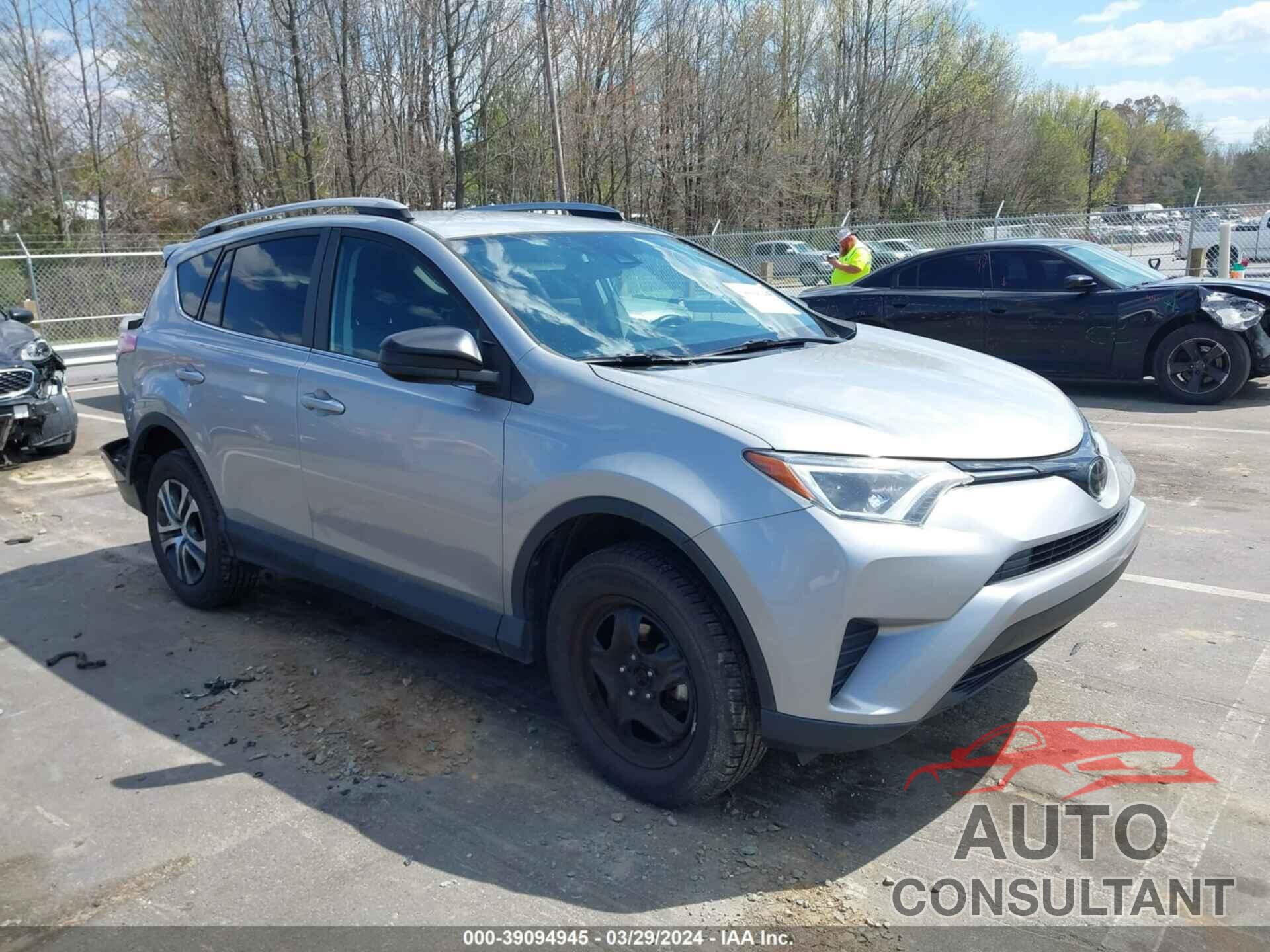 TOYOTA RAV4 2018 - 2T3ZFREV6JW521543