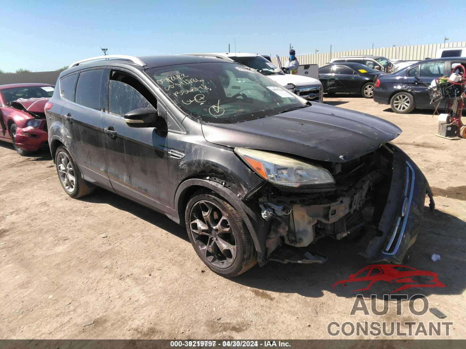 FORD ESCAPE 2016 - 1FMCU0JX8GUB36548