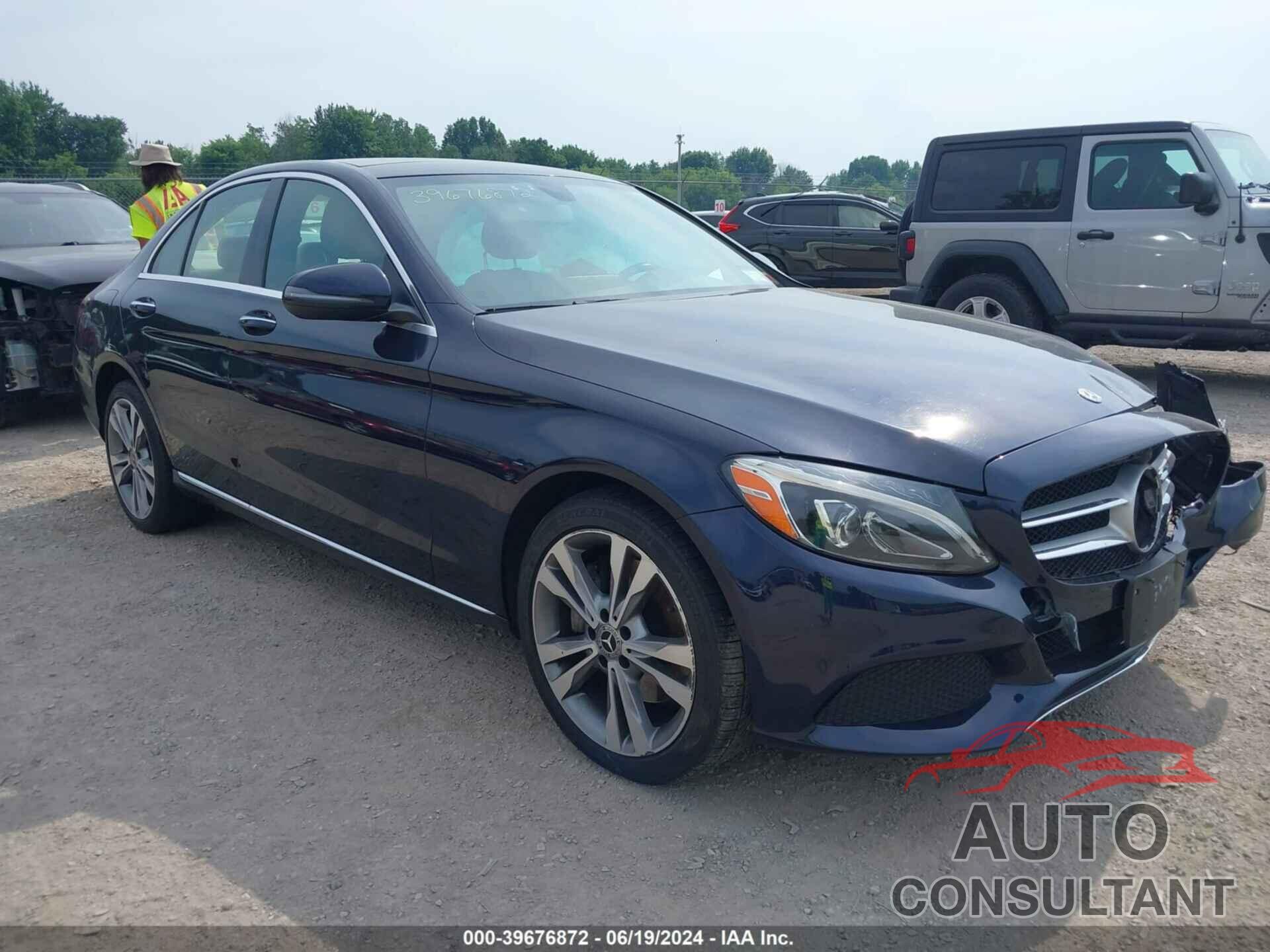 MERCEDES-BENZ C 300 2018 - 55SWF4KB5JU242864