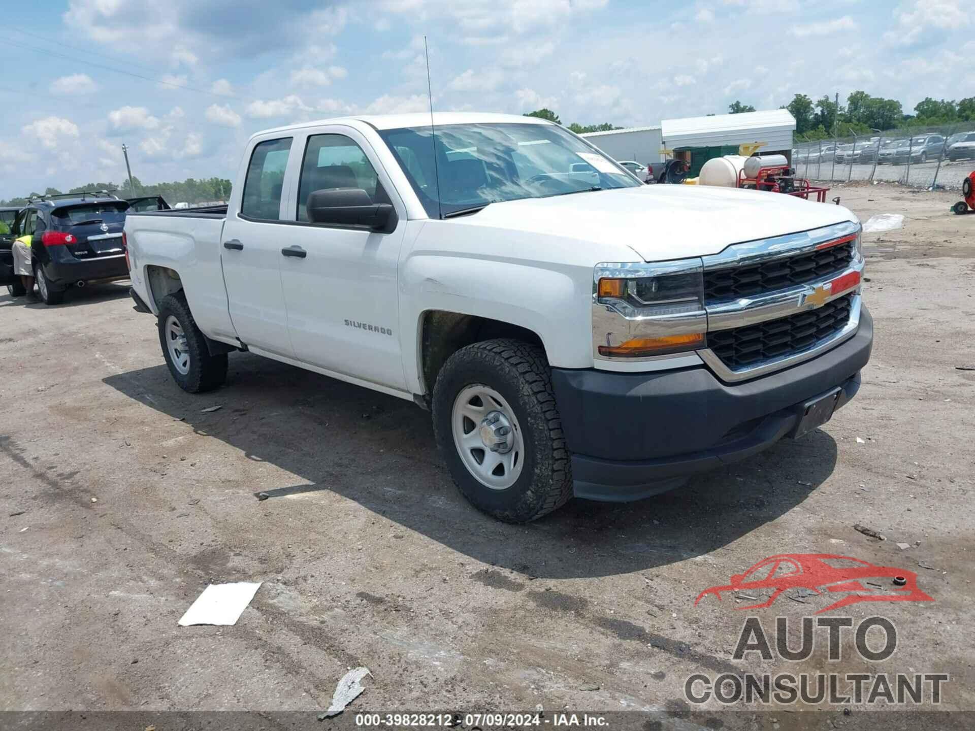CHEVROLET SILVERADO 1500 2018 - 1GCRCNEH2JZ304485