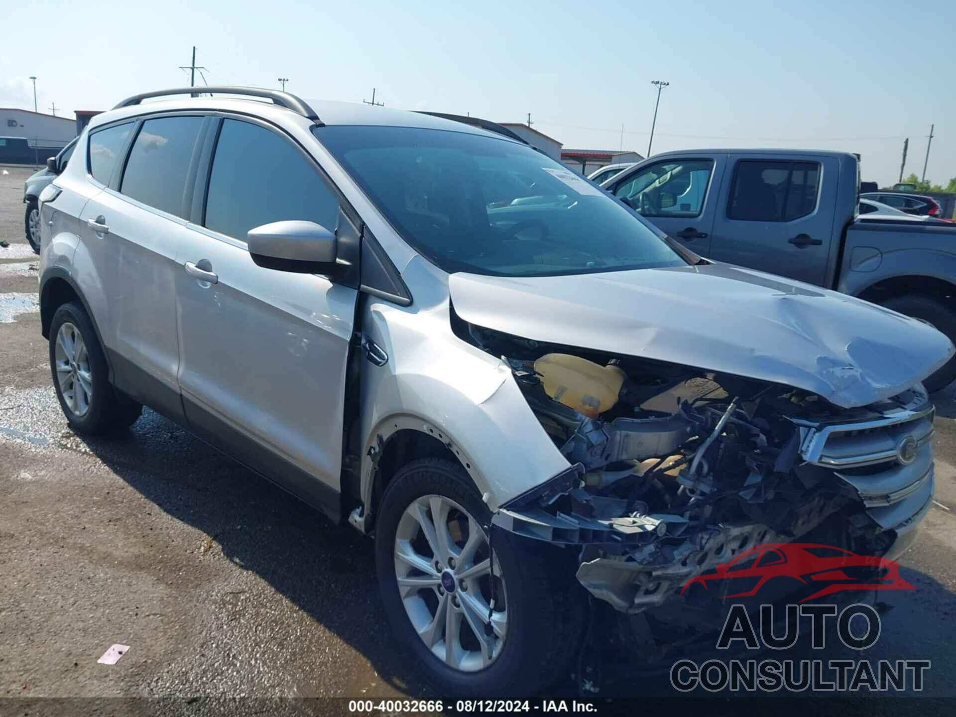 FORD ESCAPE 2017 - 1FMCU0GDXHUB87886