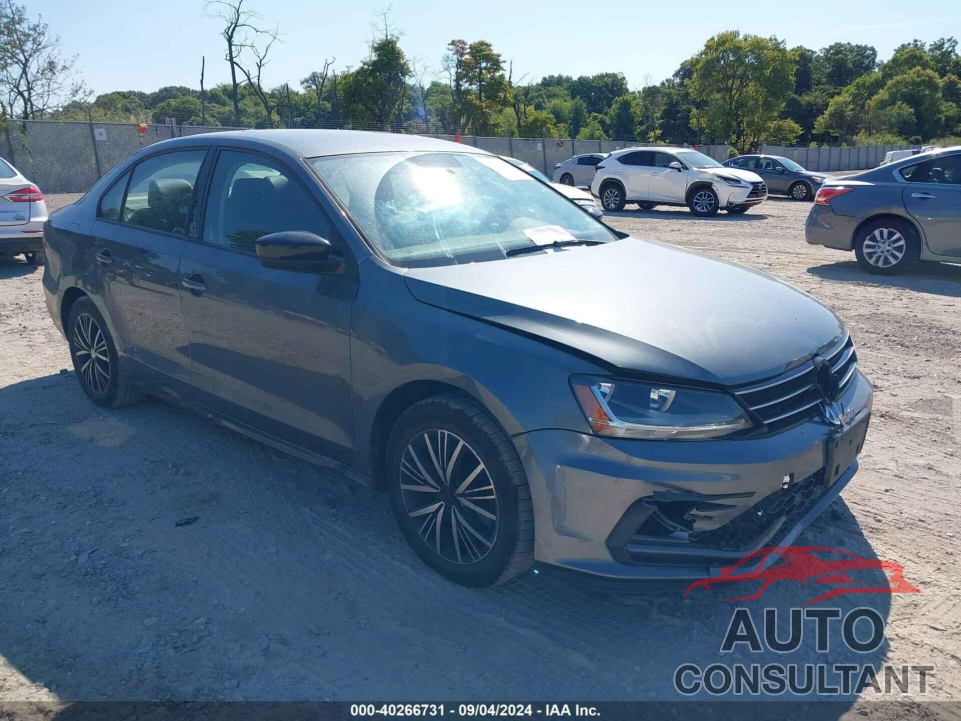 VOLKSWAGEN JETTA 2018 - 3VWDB7AJ5JM254441