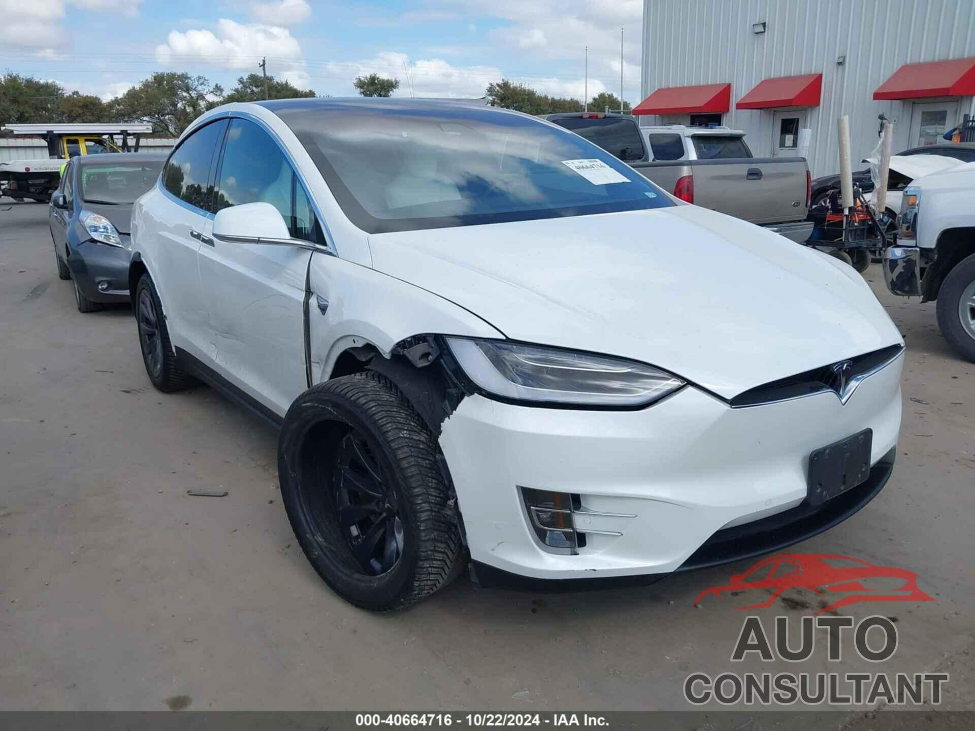 TESLA MODEL X 2017 - 5YJXCBE29HF076020