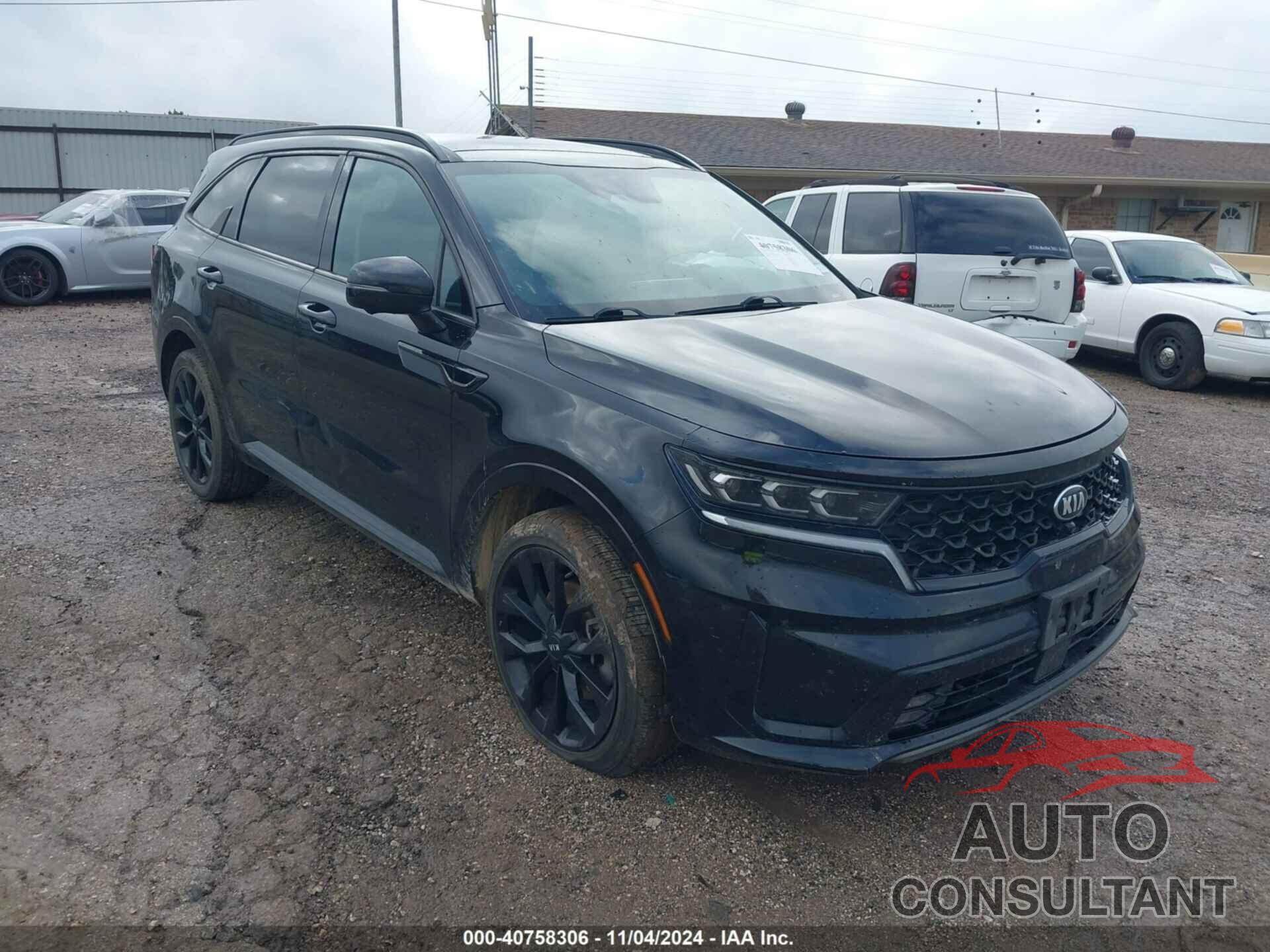 KIA SORENTO 2021 - 5XYRK4LFXMG048954