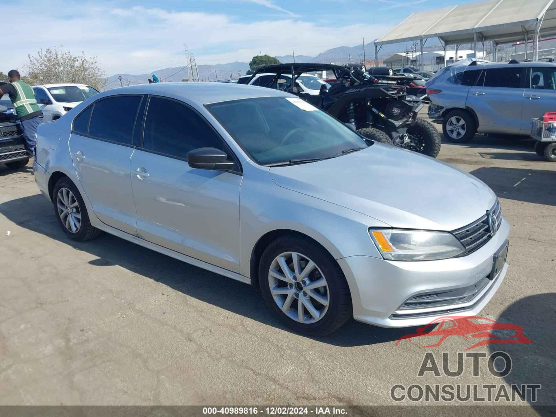 VOLKSWAGEN JETTA 2015 - 3VWD17AJ6FM329125