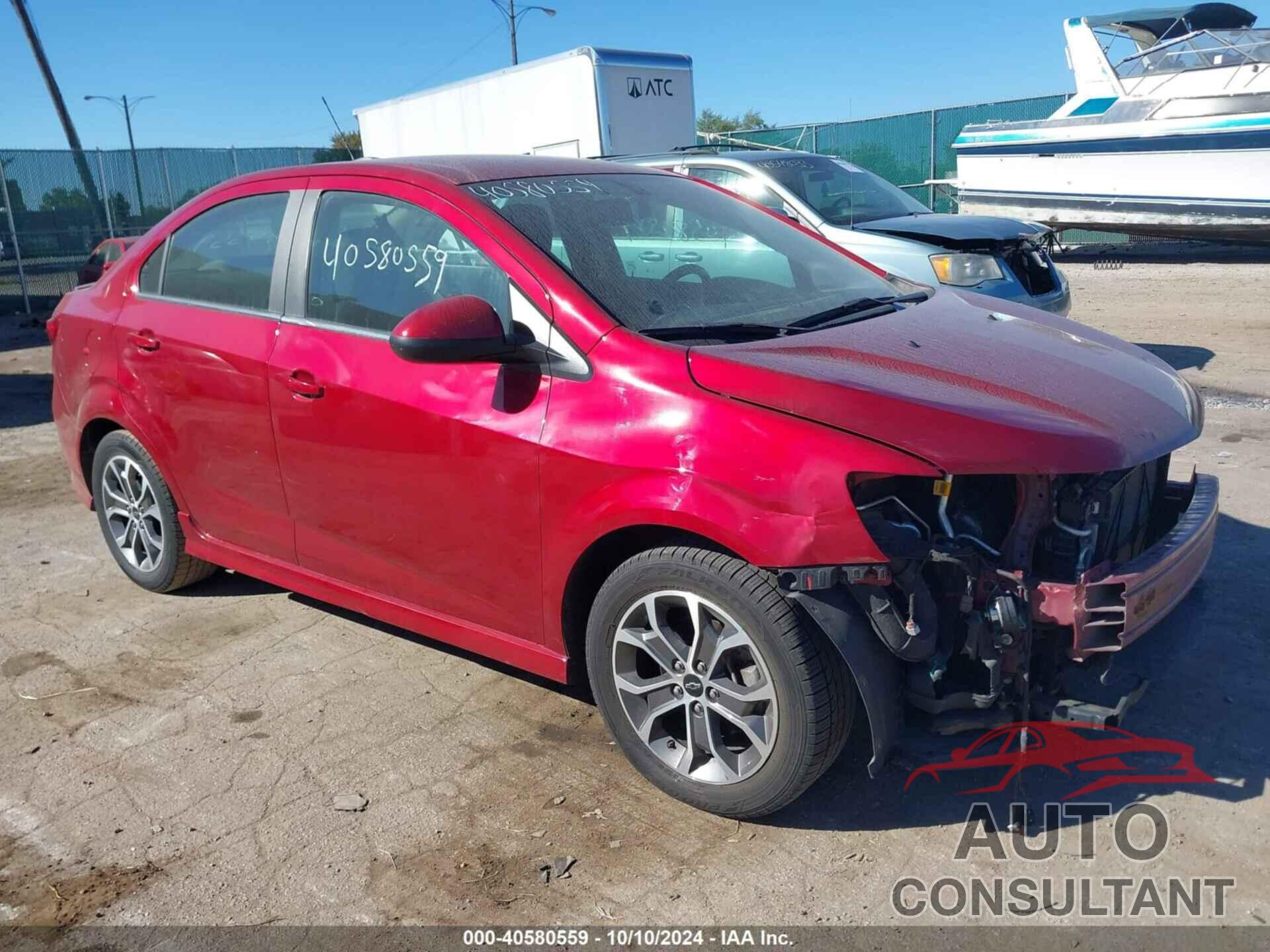 CHEVROLET SONIC 2018 - 1G1JD5SH5J4134885