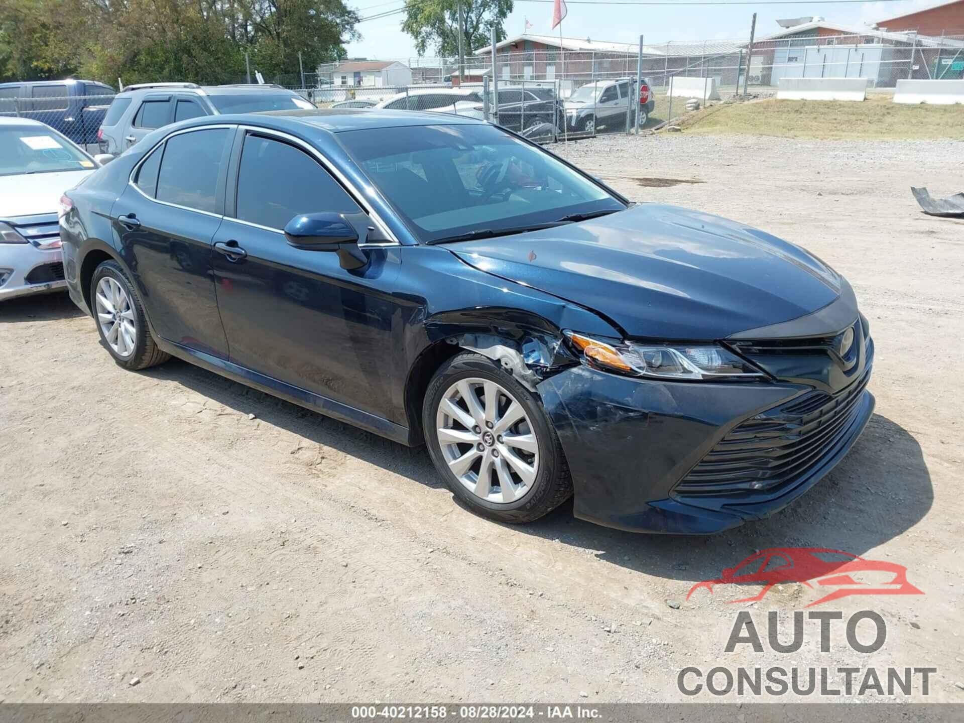 TOYOTA CAMRY 2018 - 4T1B11HK4JU612452