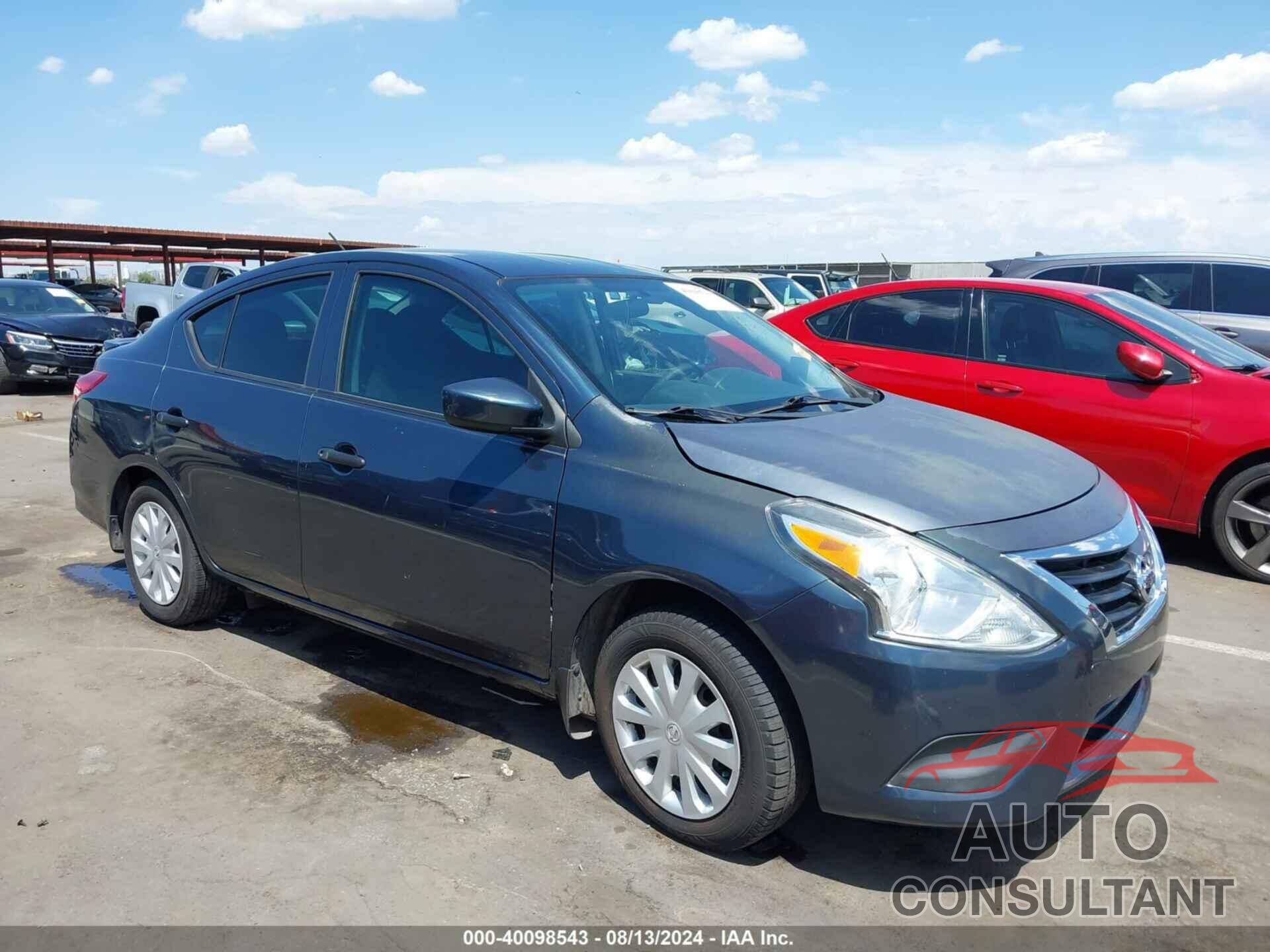 NISSAN VERSA 2017 - 3N1CN7AP7HL827143