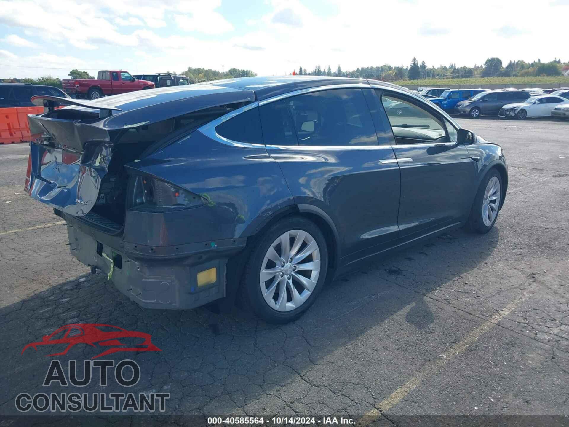 TESLA MODEL X 2017 - 5YJXCDE25HF078875