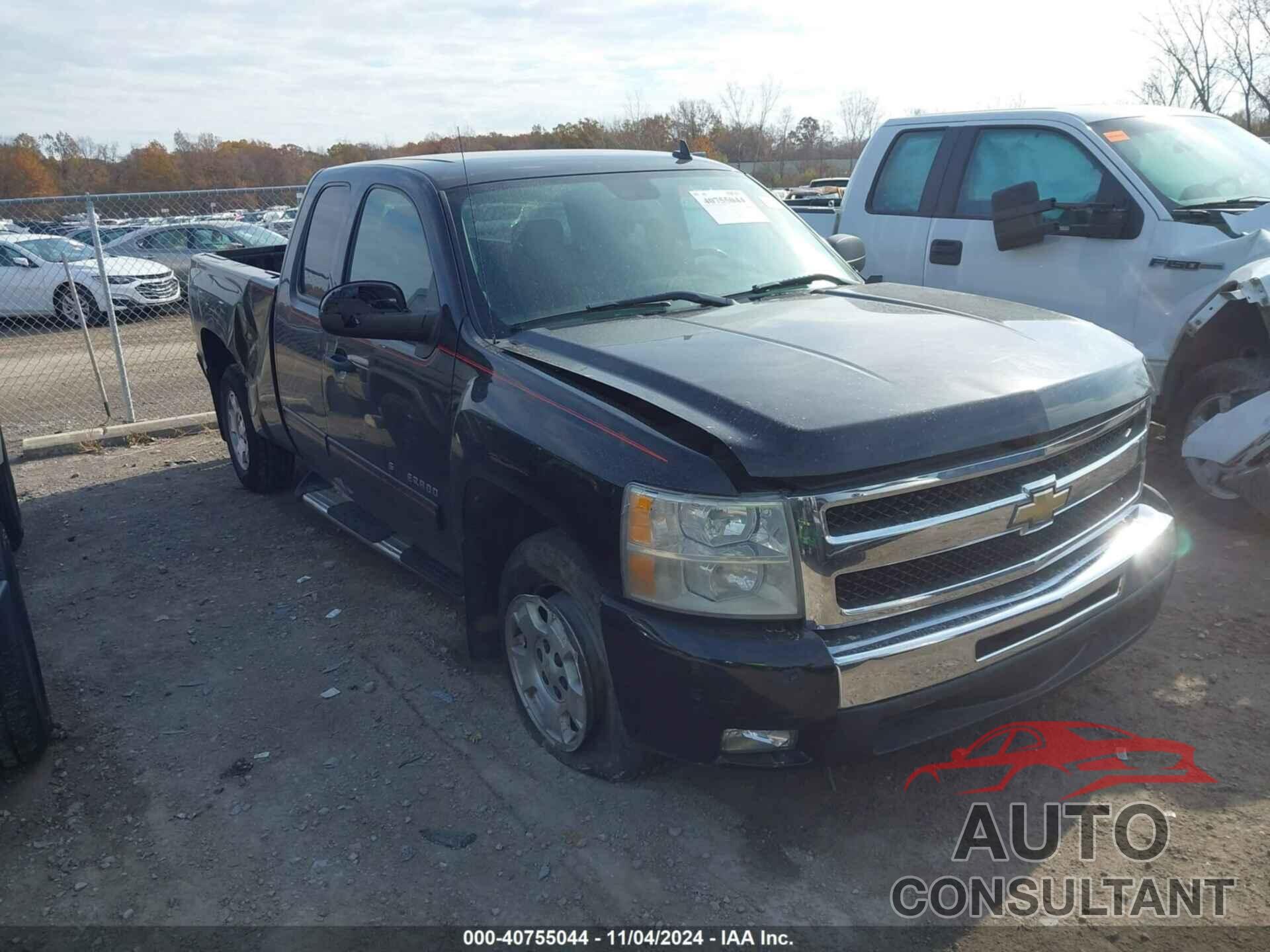 CHEVROLET SILVERADO 1500 2011 - 1GCRCSE09BZ393854