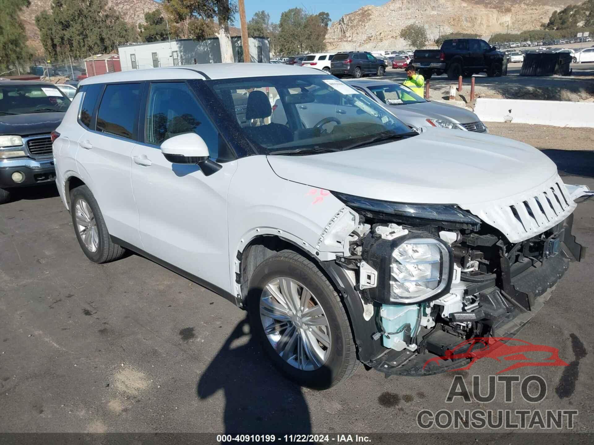 MITSUBISHI OUTLANDER 2023 - JA4J3TA83PZ021667