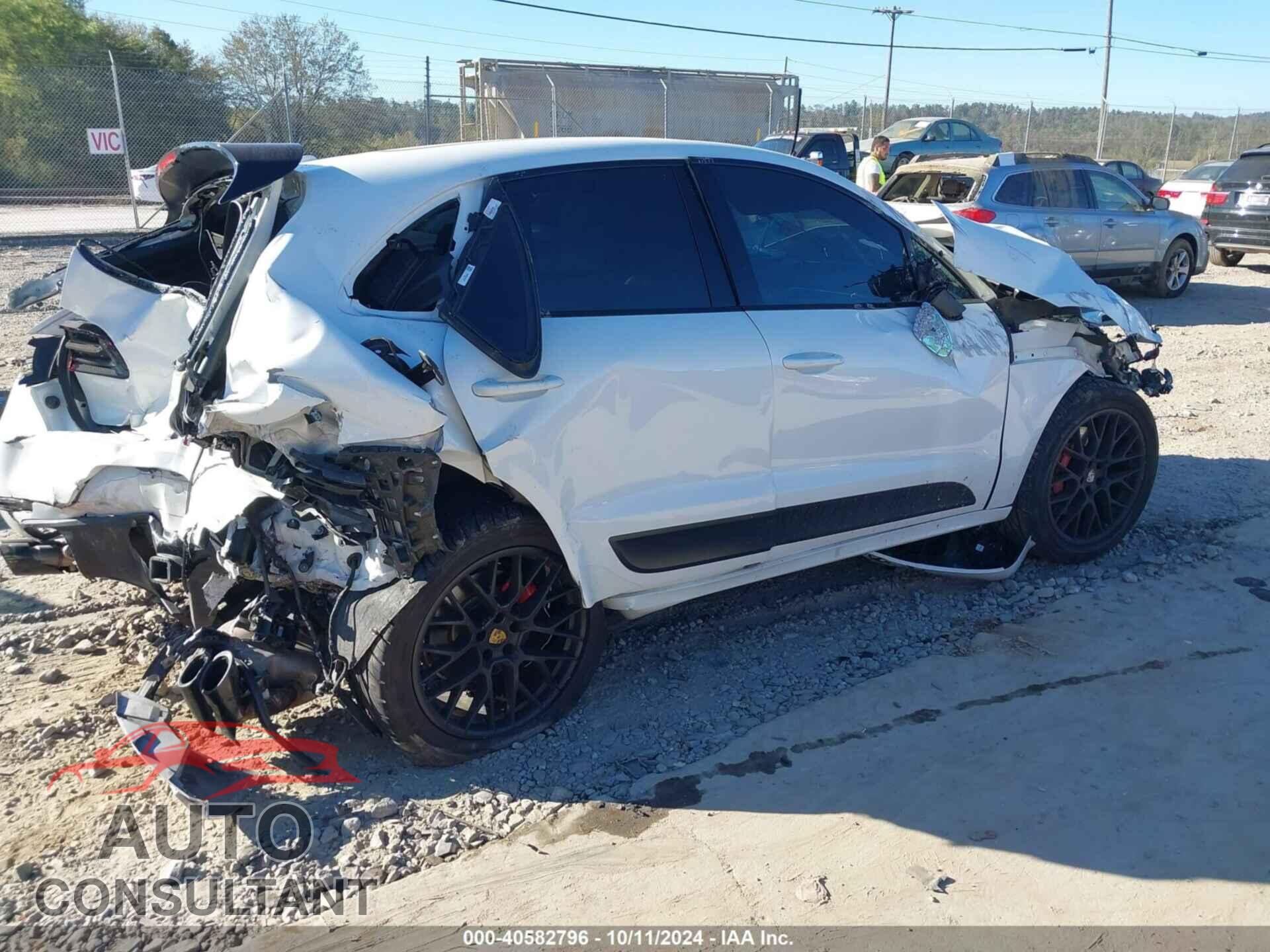 PORSCHE MACAN 2017 - WP1AG2A55HLB52452