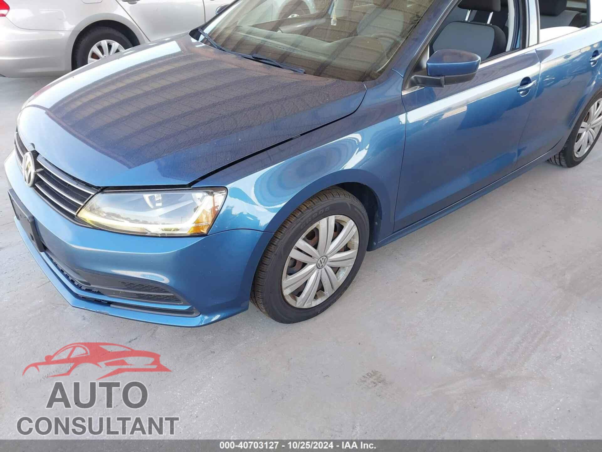VOLKSWAGEN JETTA 2017 - 3VW2B7AJXHM225406