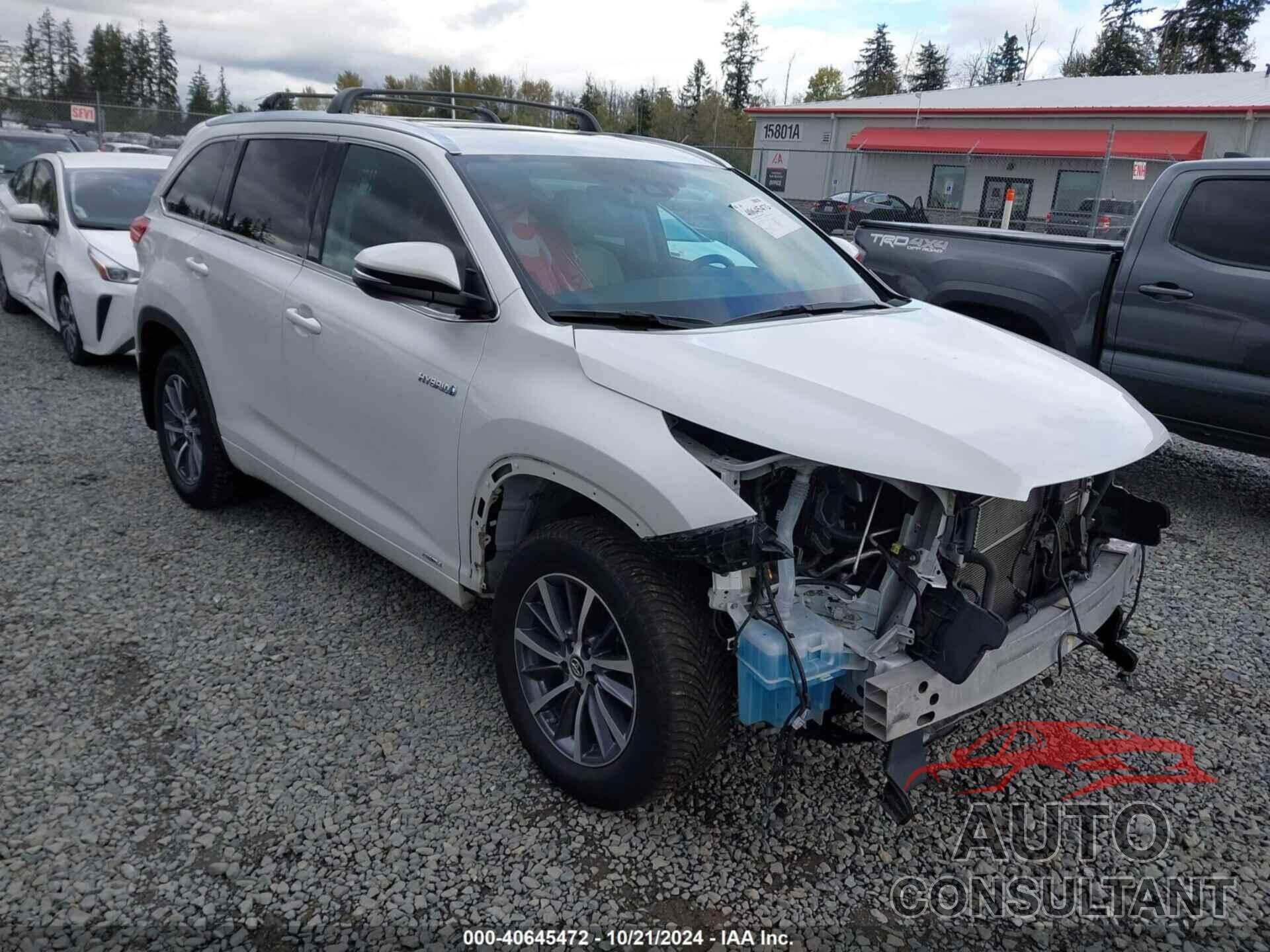 TOYOTA HIGHLANDER HYBRID 2018 - 5TDJGRFH7JS041516