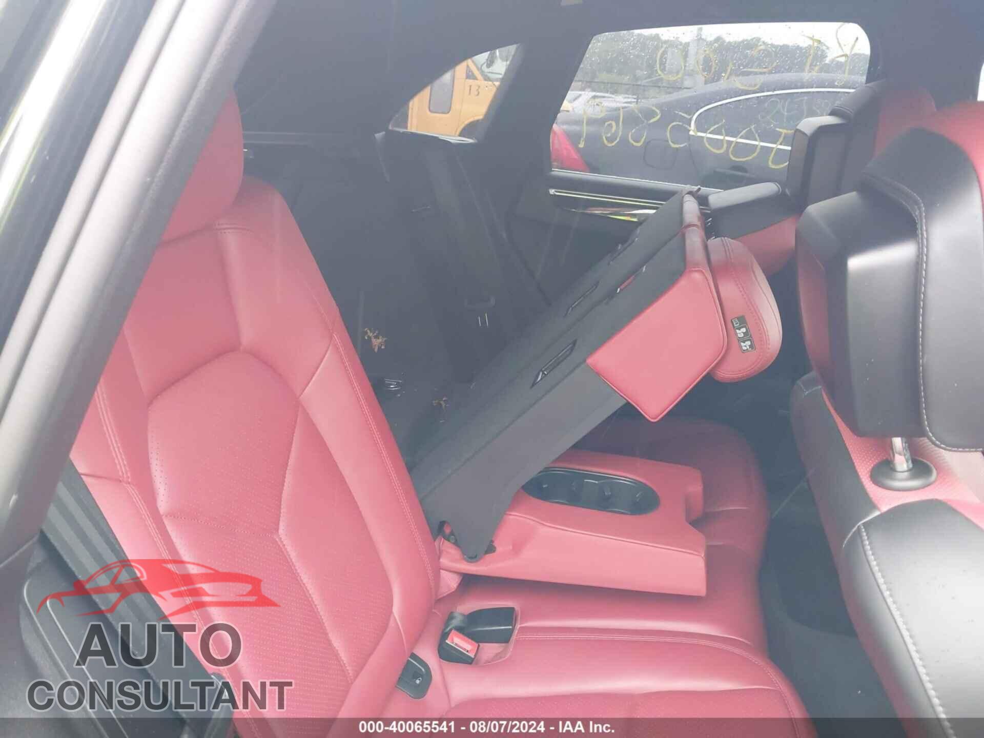 PORSCHE MACAN 2017 - WP1AB2A59HLB17069