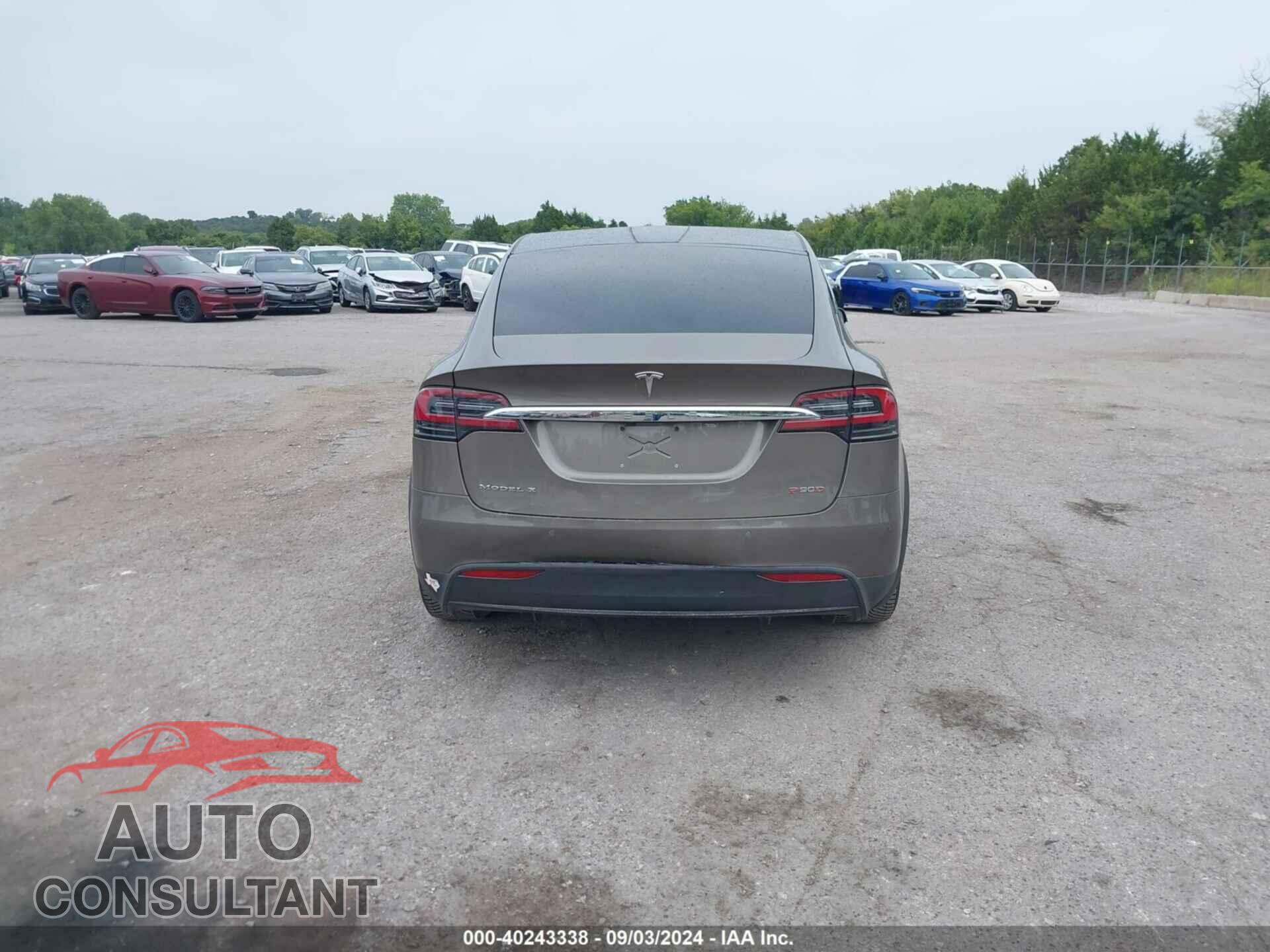 TESLA MODEL X 2016 - 5YJXCAE40GFS00640