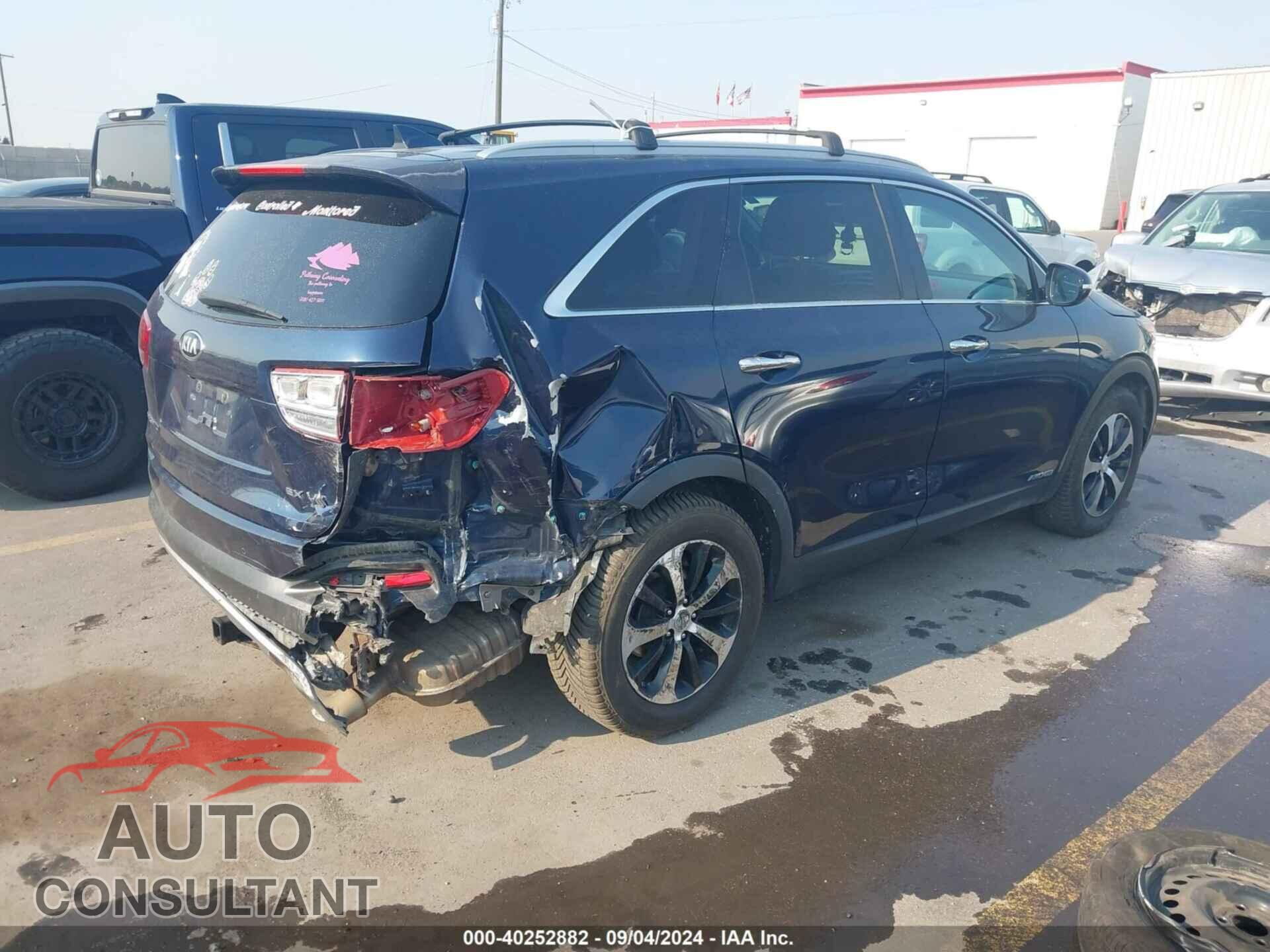KIA SORENTO 2016 - 5XYPHDA57GG016130