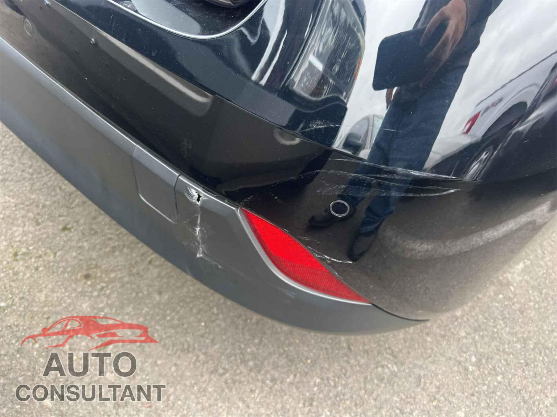 TOYOTA PRIUS 2021 - JTDKAMFU3M3135968