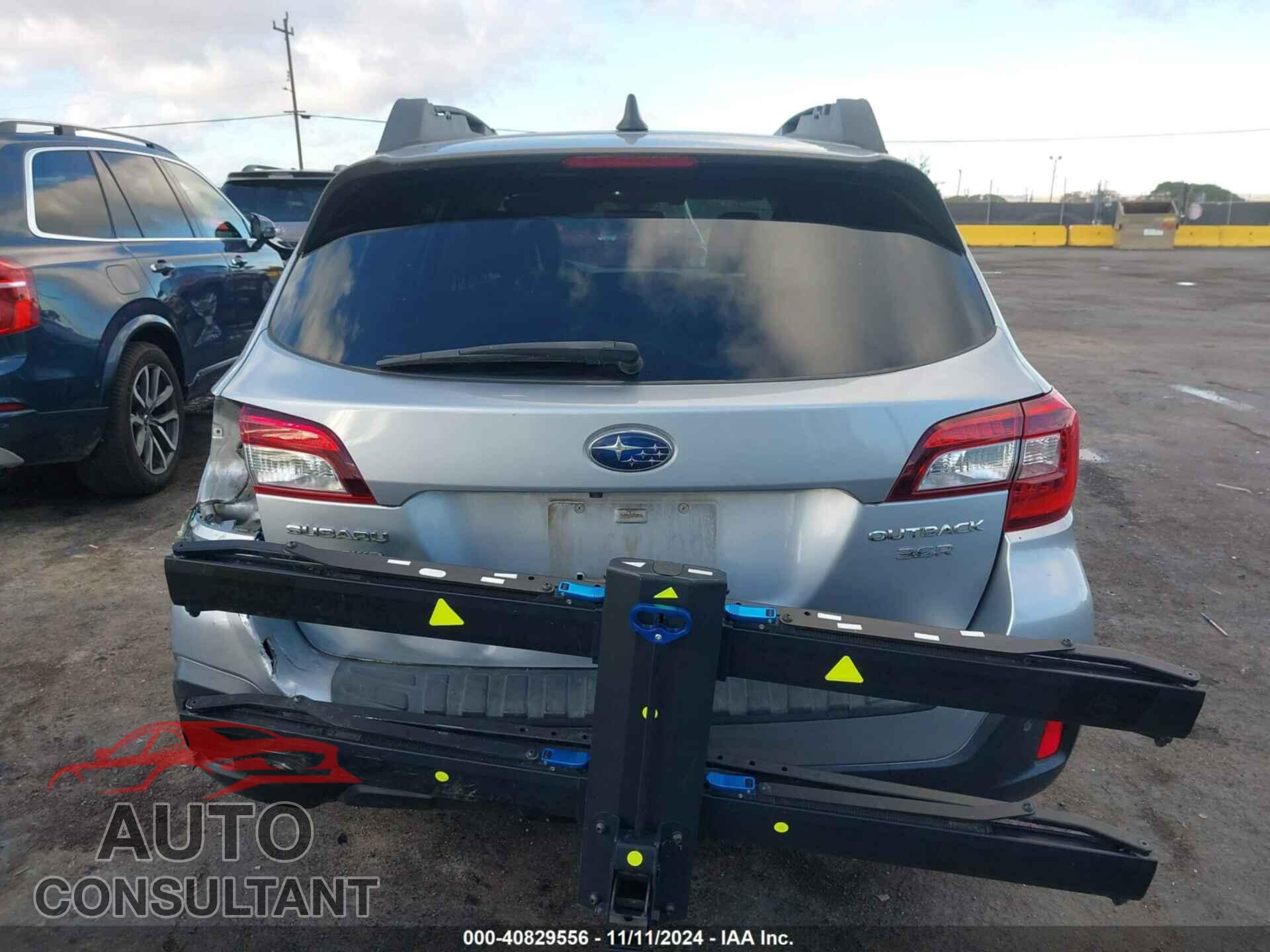SUBARU OUTBACK 2018 - 4S4BSENC8J3334100