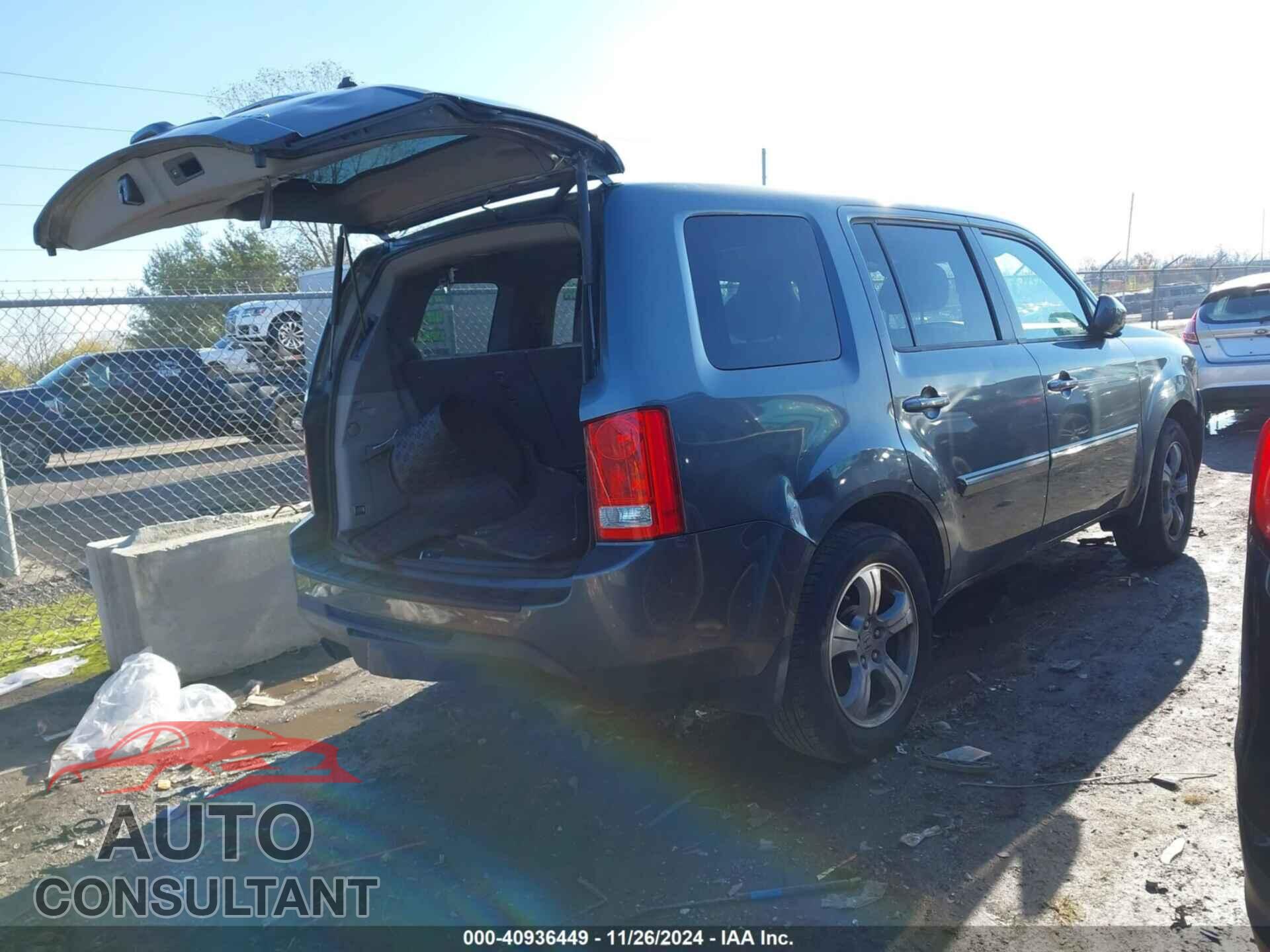 HONDA PILOT 2013 - 5FNYF4H51DB014487