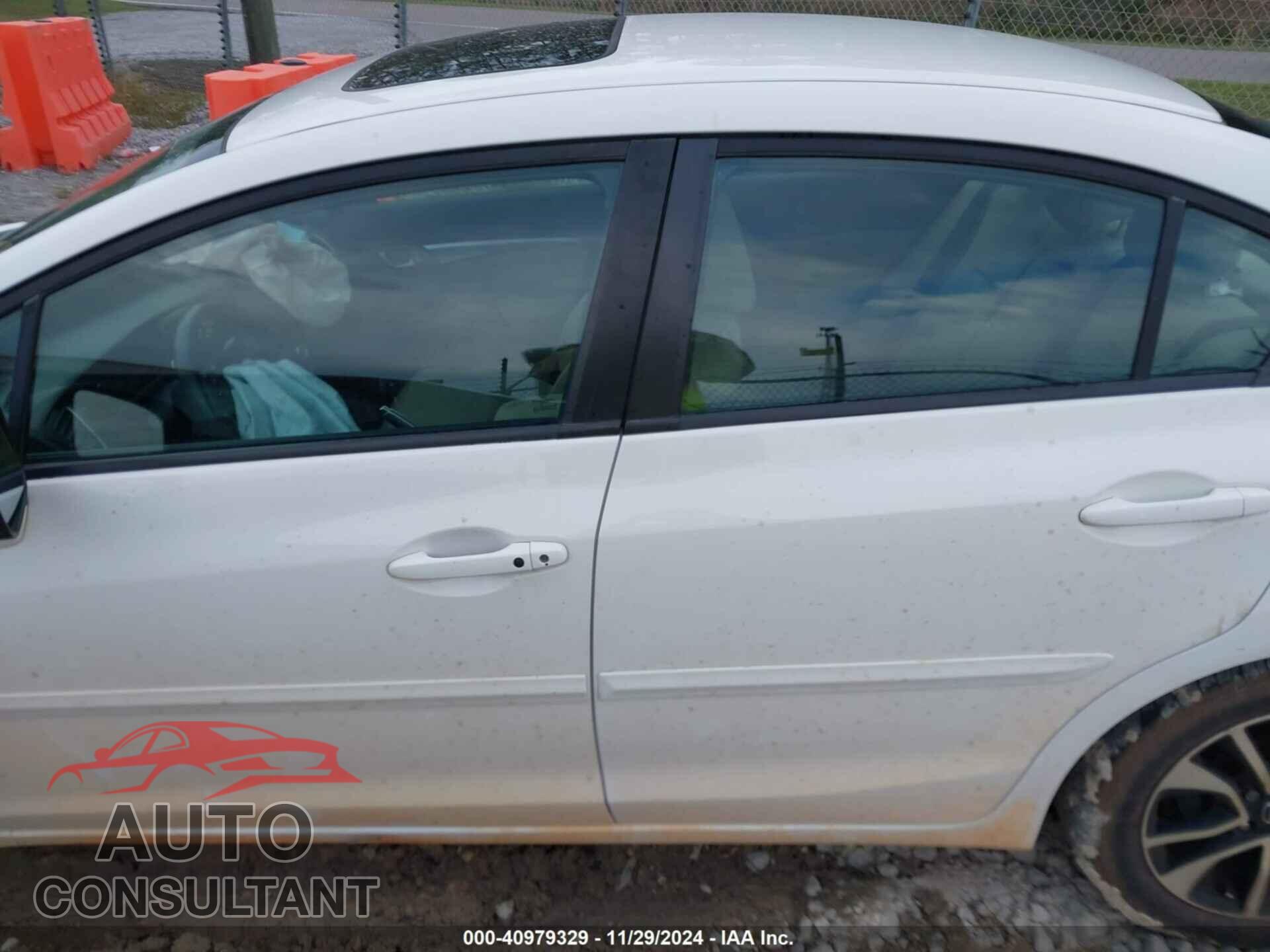 HONDA CIVIC 2015 - 2HGFB2F84FH504215